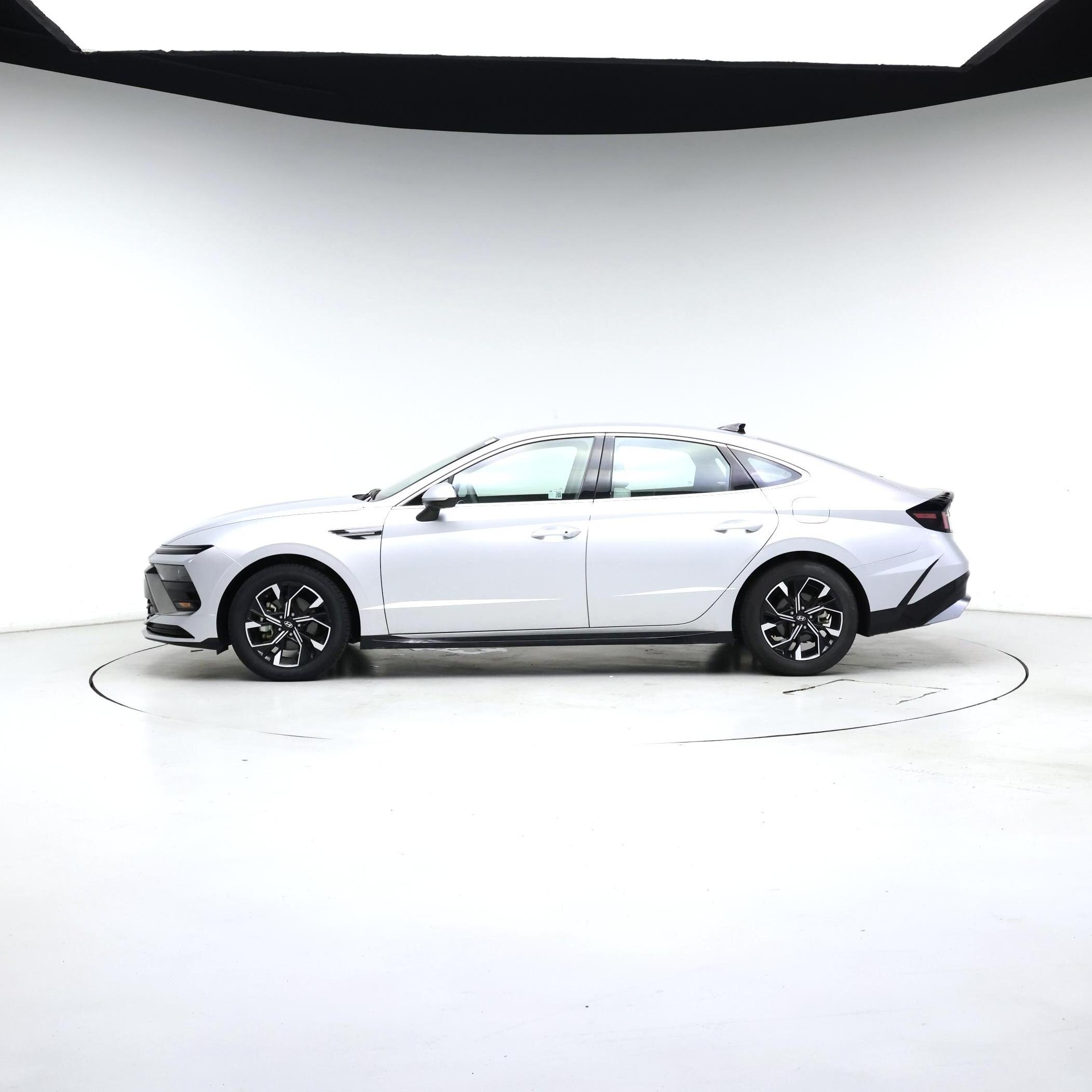 Thumbnail: 2025 Hyundai Sonata - 3
