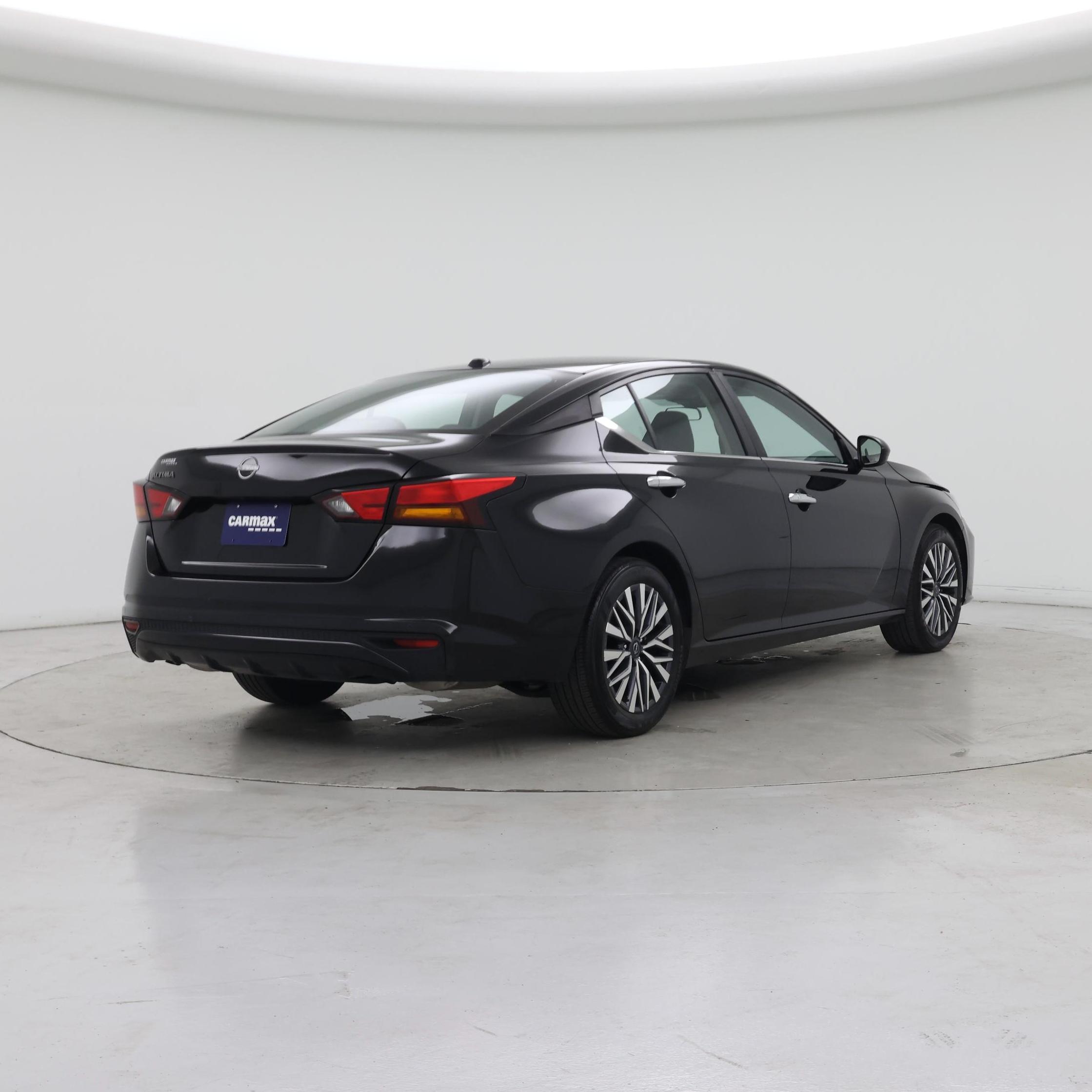 Thumbnail: 2025 Nissan Altima - 8