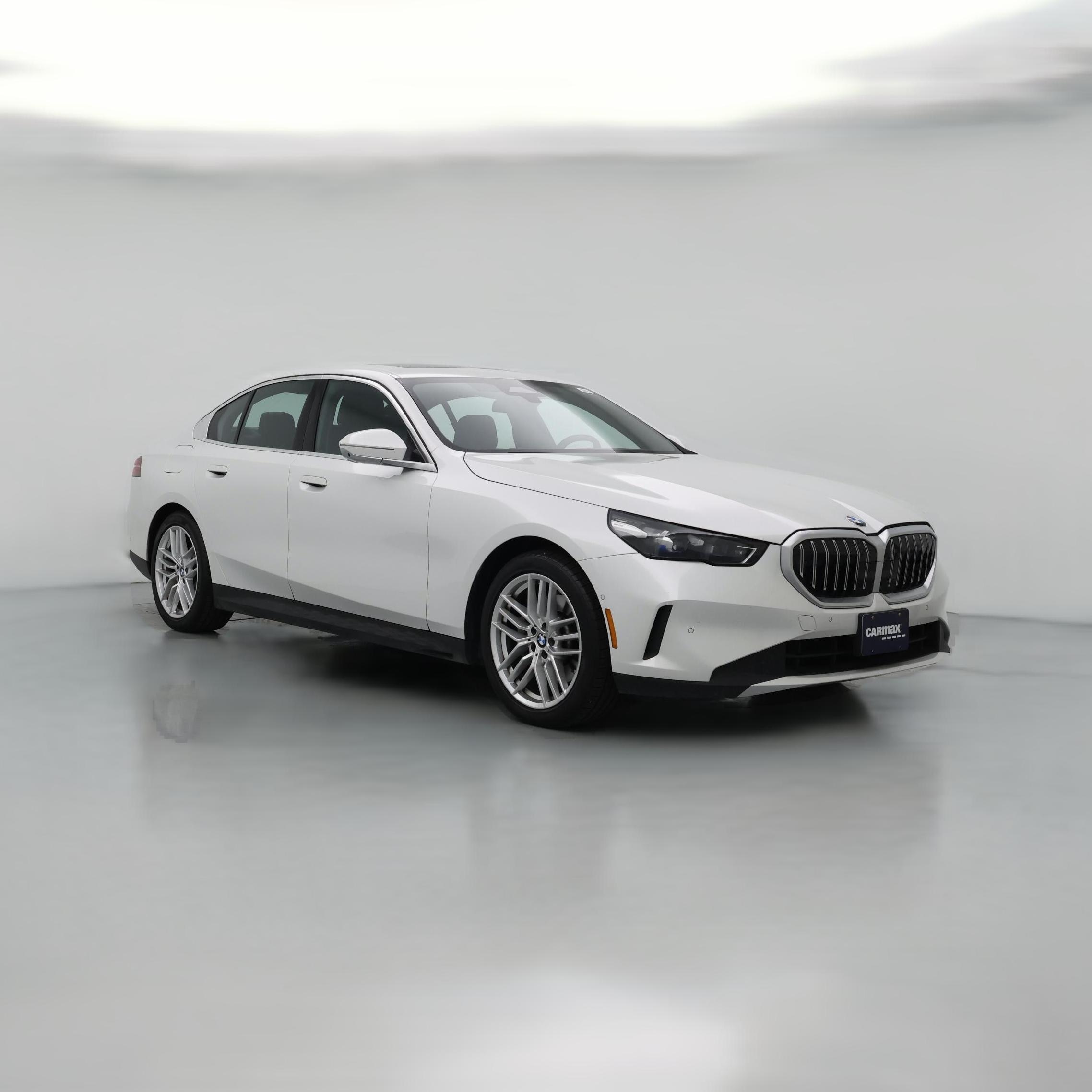 Thumbnail: 2025 BMW 5 Series - 1