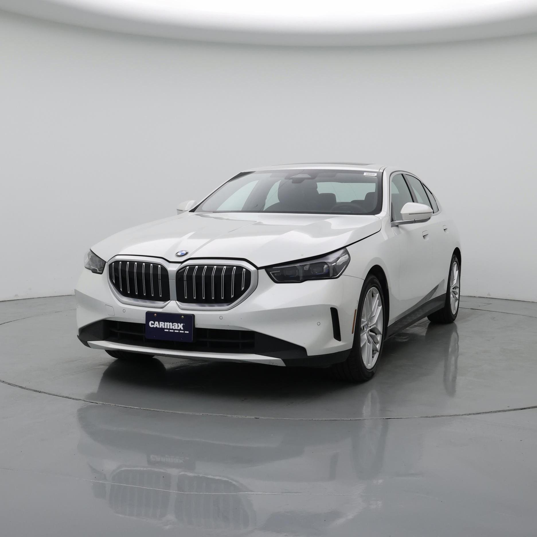 Thumbnail: 2025 BMW 5 Series - 4