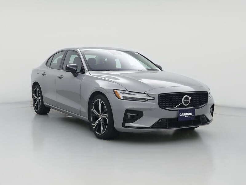 2024 Volvo S60 B5 Core Dark Theme