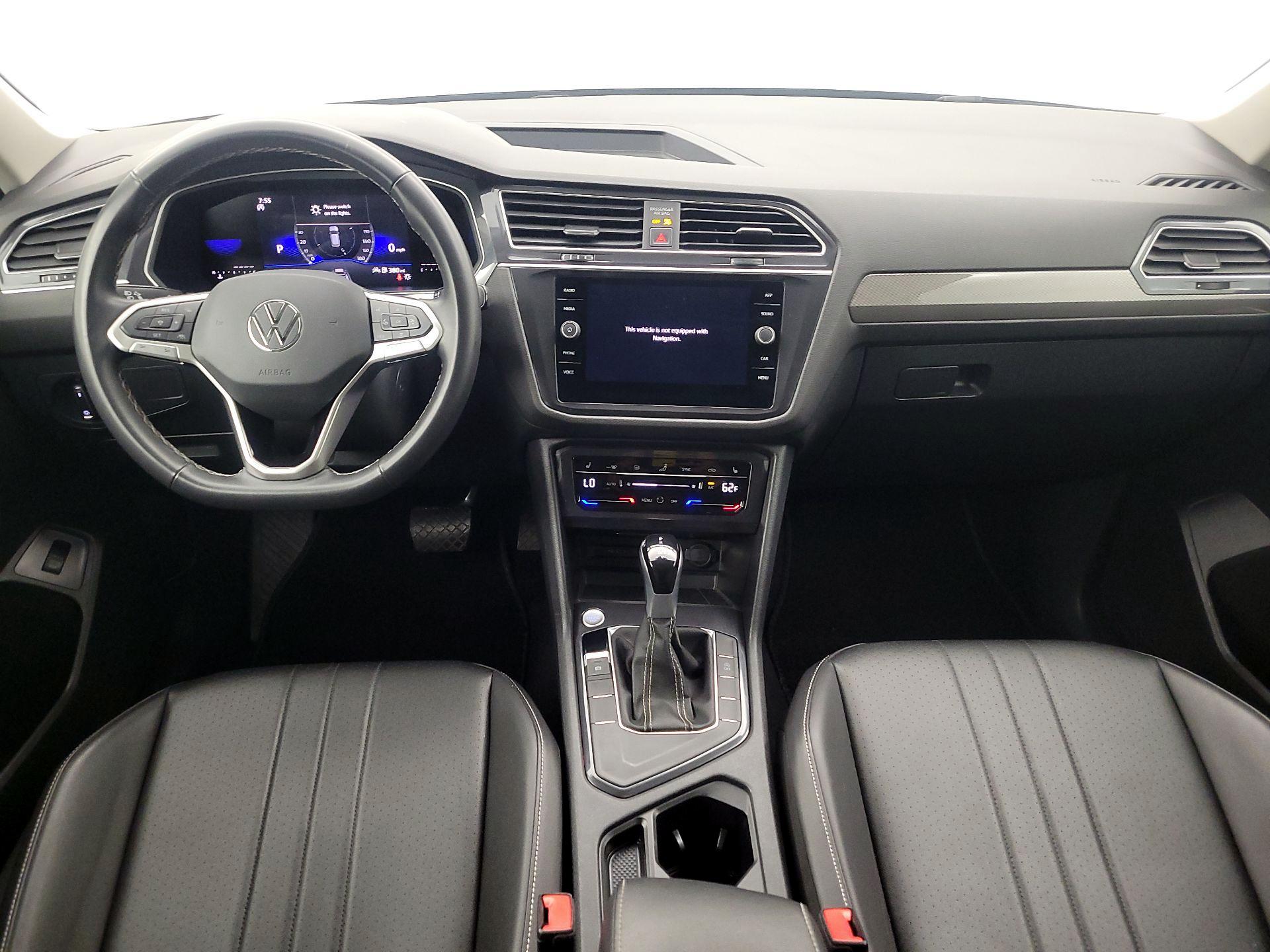 Thumbnail: 2024 Volkswagen Tiguan - 9