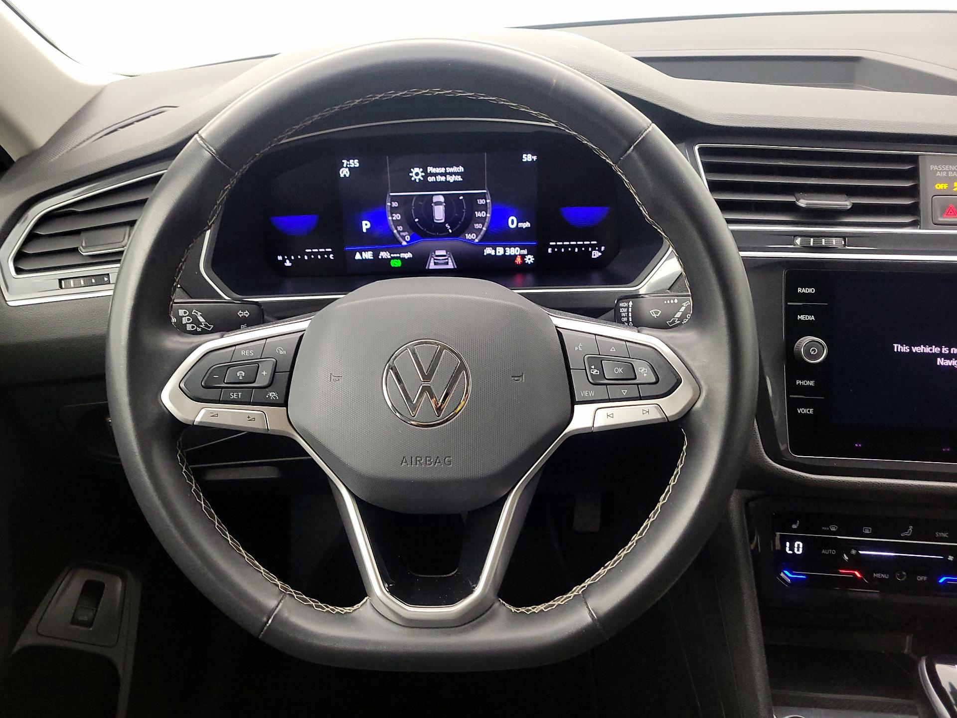 Thumbnail: 2024 Volkswagen Tiguan - 10