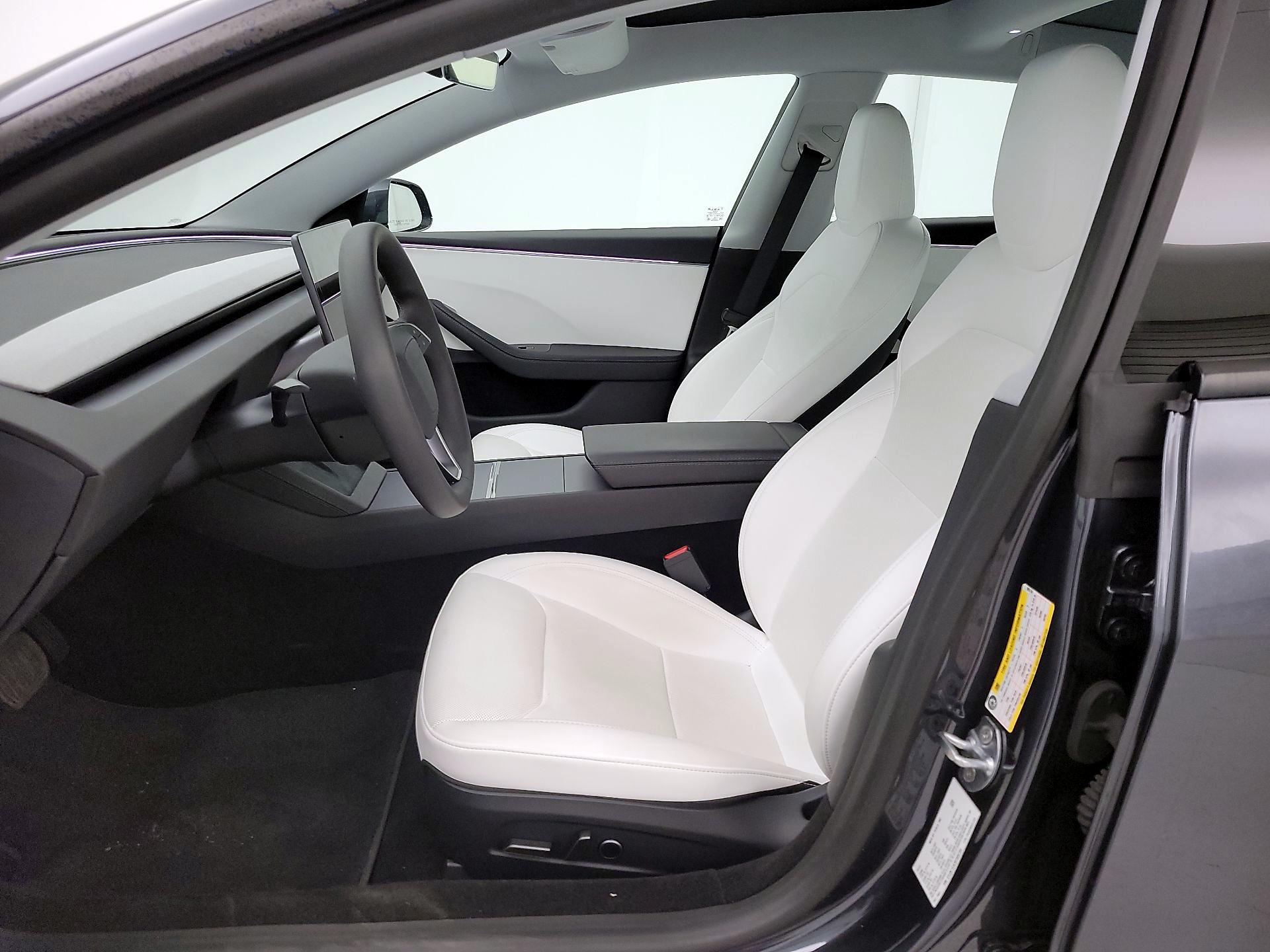 Thumbnail: 2025 Tesla Model 3 - 11