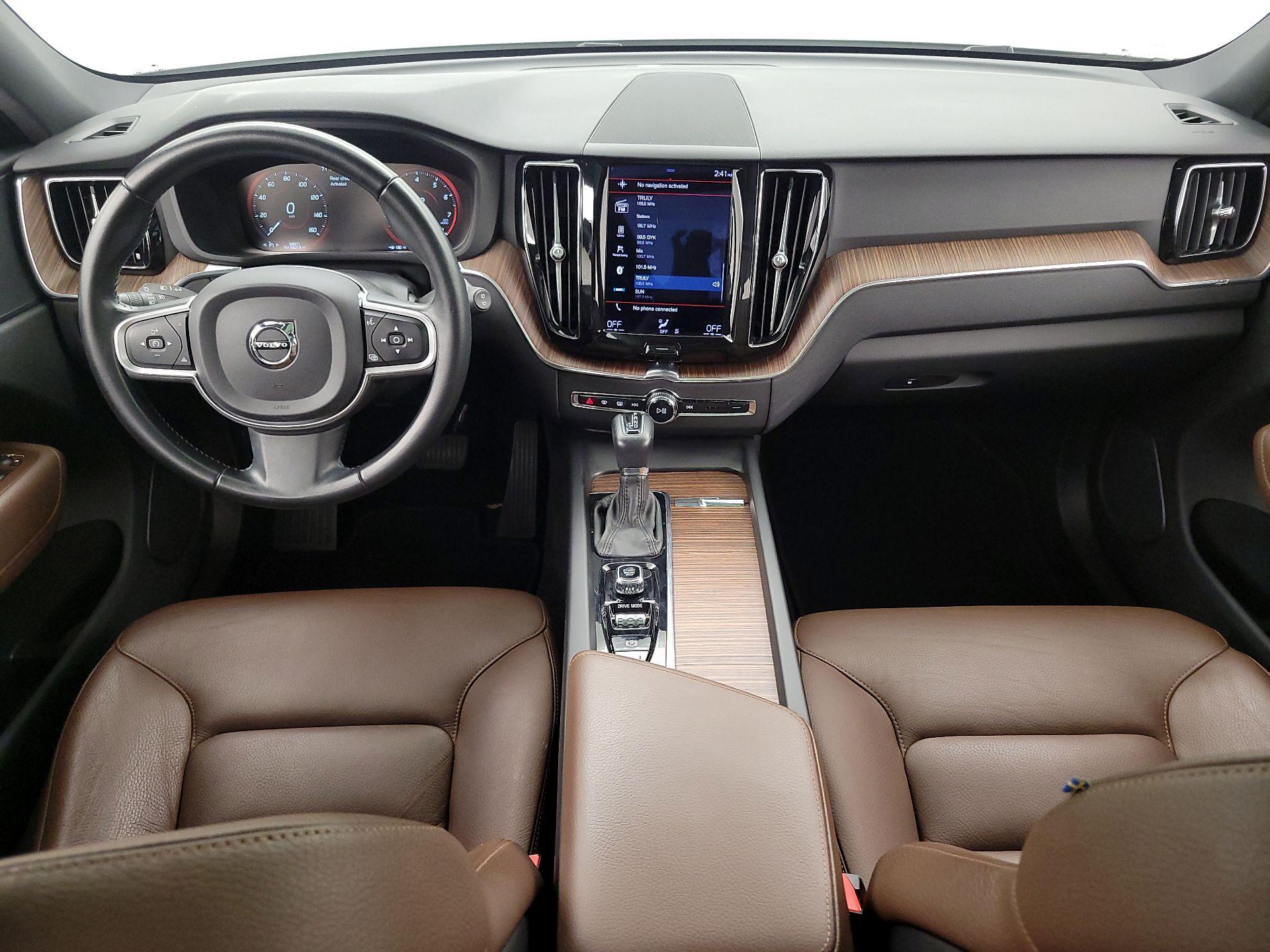 Thumbnail: 2021 Volvo XC60 - 9