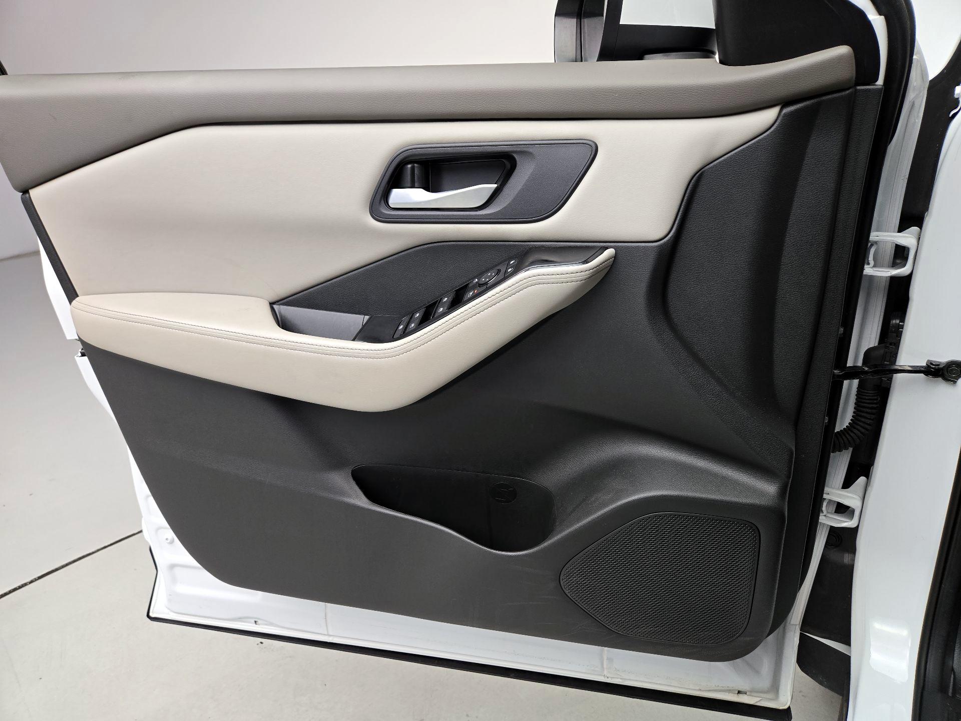 Thumbnail: 2025 Nissan Rogue - 12