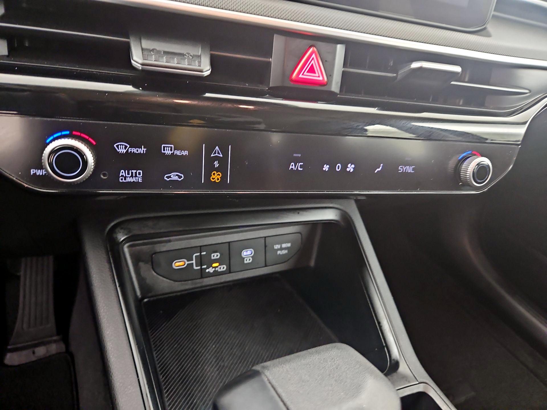 Thumbnail: 2025 Kia K5 - 16