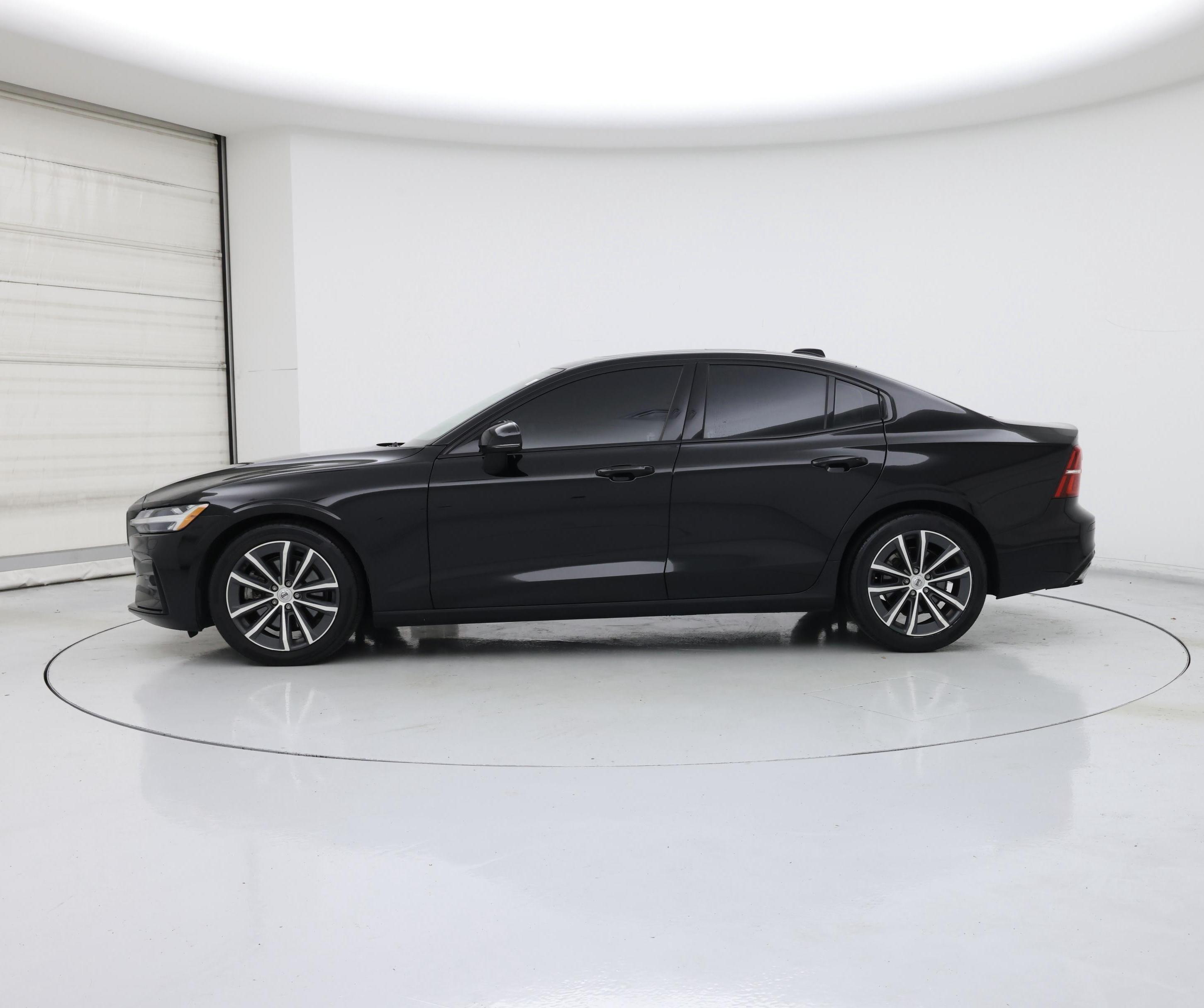 Thumbnail: 2022 Volvo S60 - 3