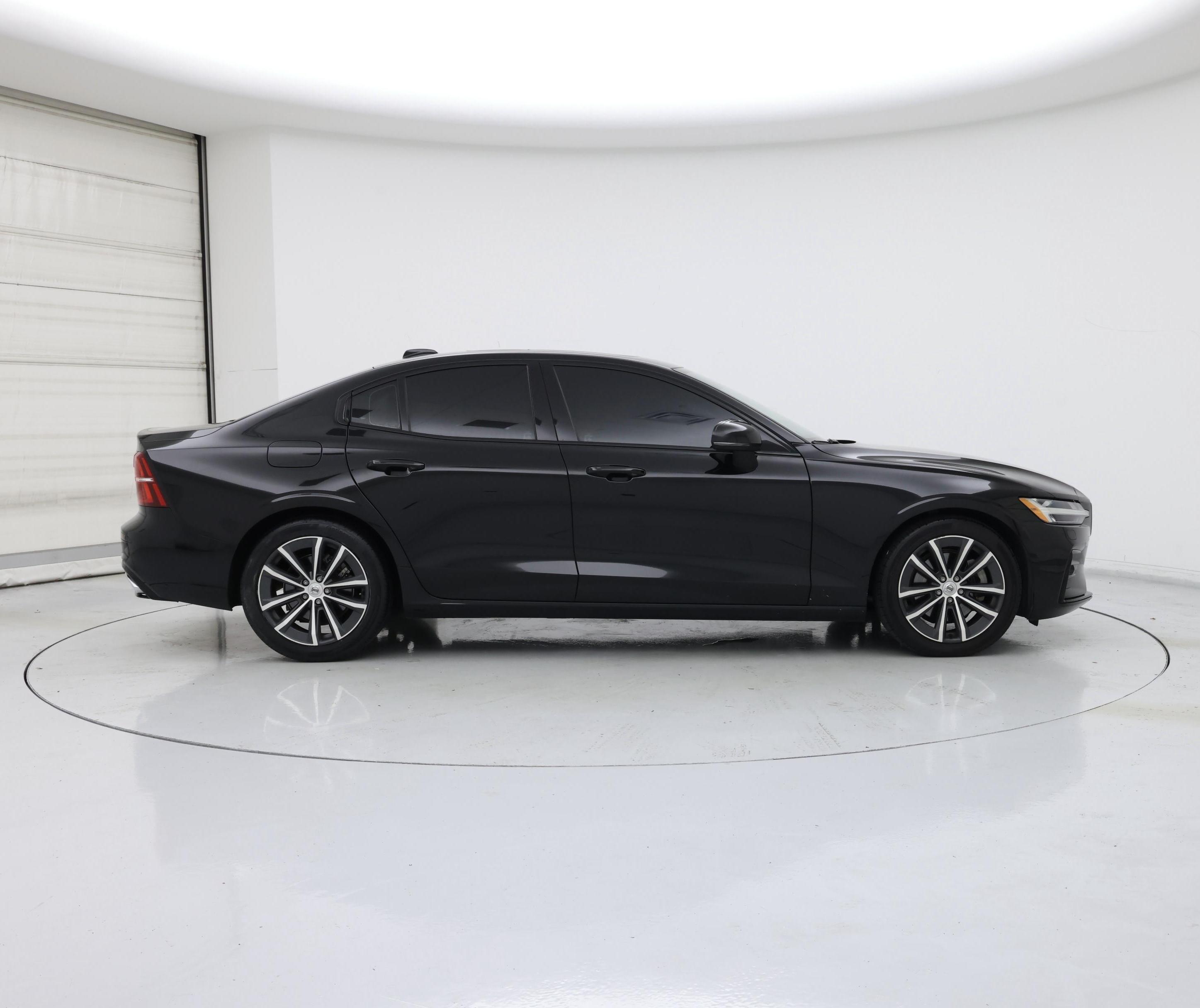Thumbnail: 2022 Volvo S60 - 7