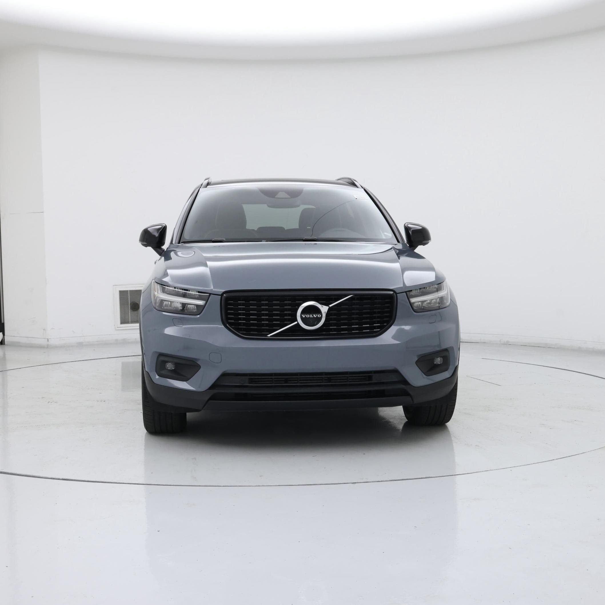 Thumbnail: 2022 Volvo XC40 - 5