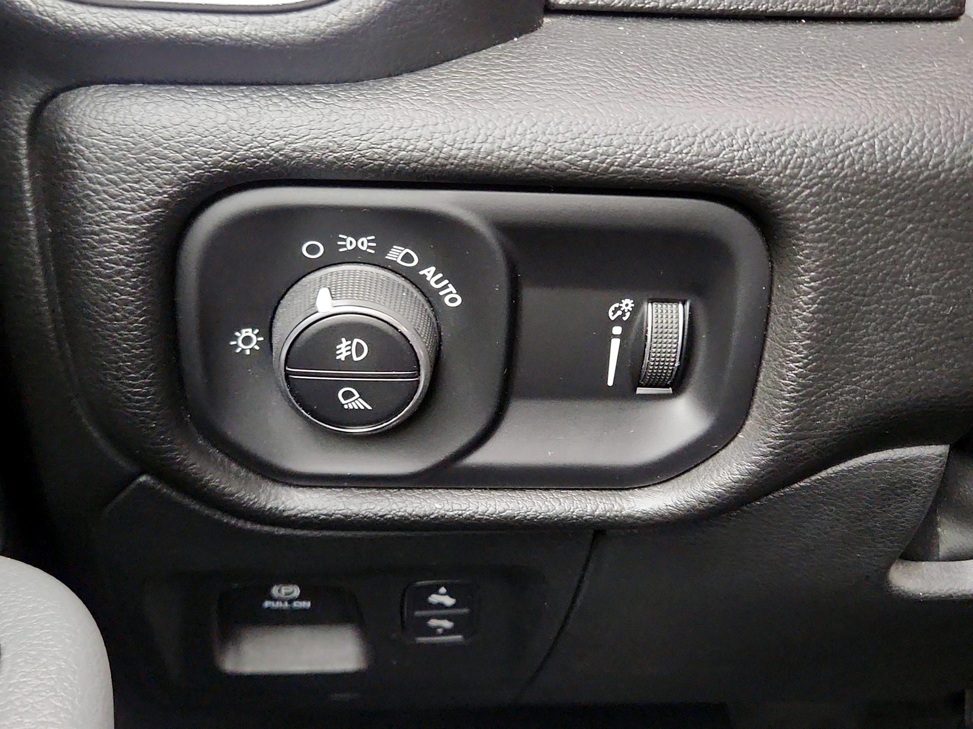 Thumbnail: 2023 RAM 1500 - 13