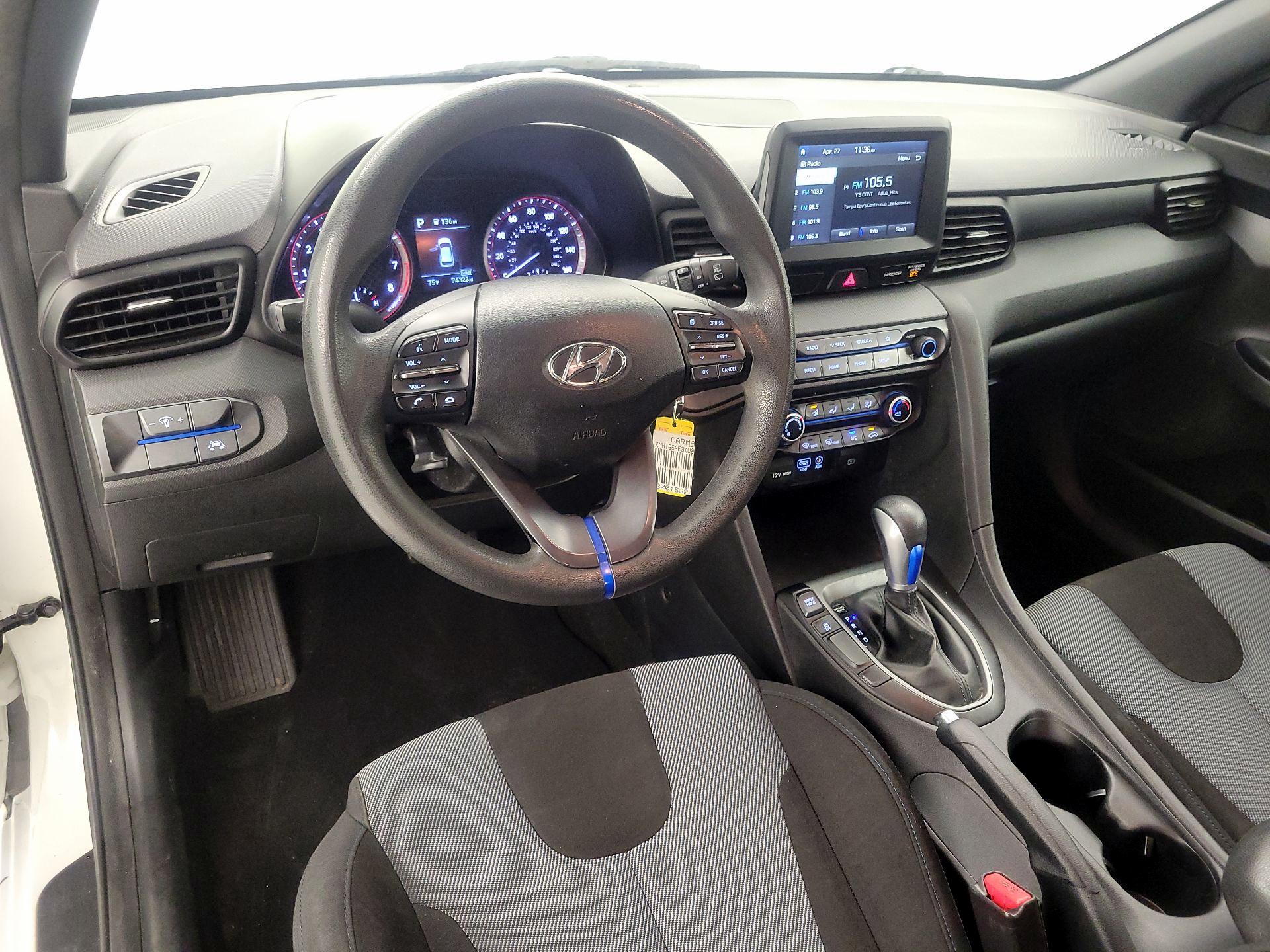Thumbnail: 2019 Hyundai Veloster - 9