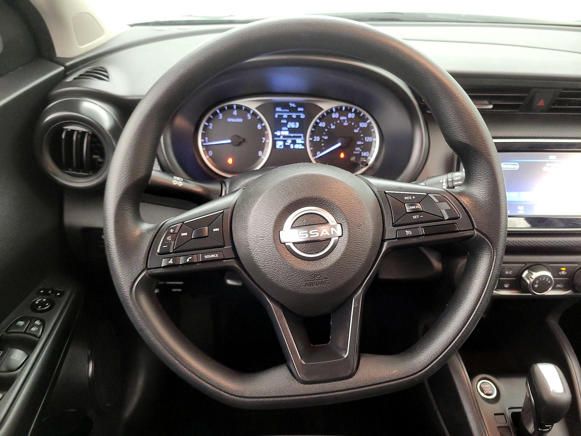 Thumbnail: 2023 Nissan Kicks - 10