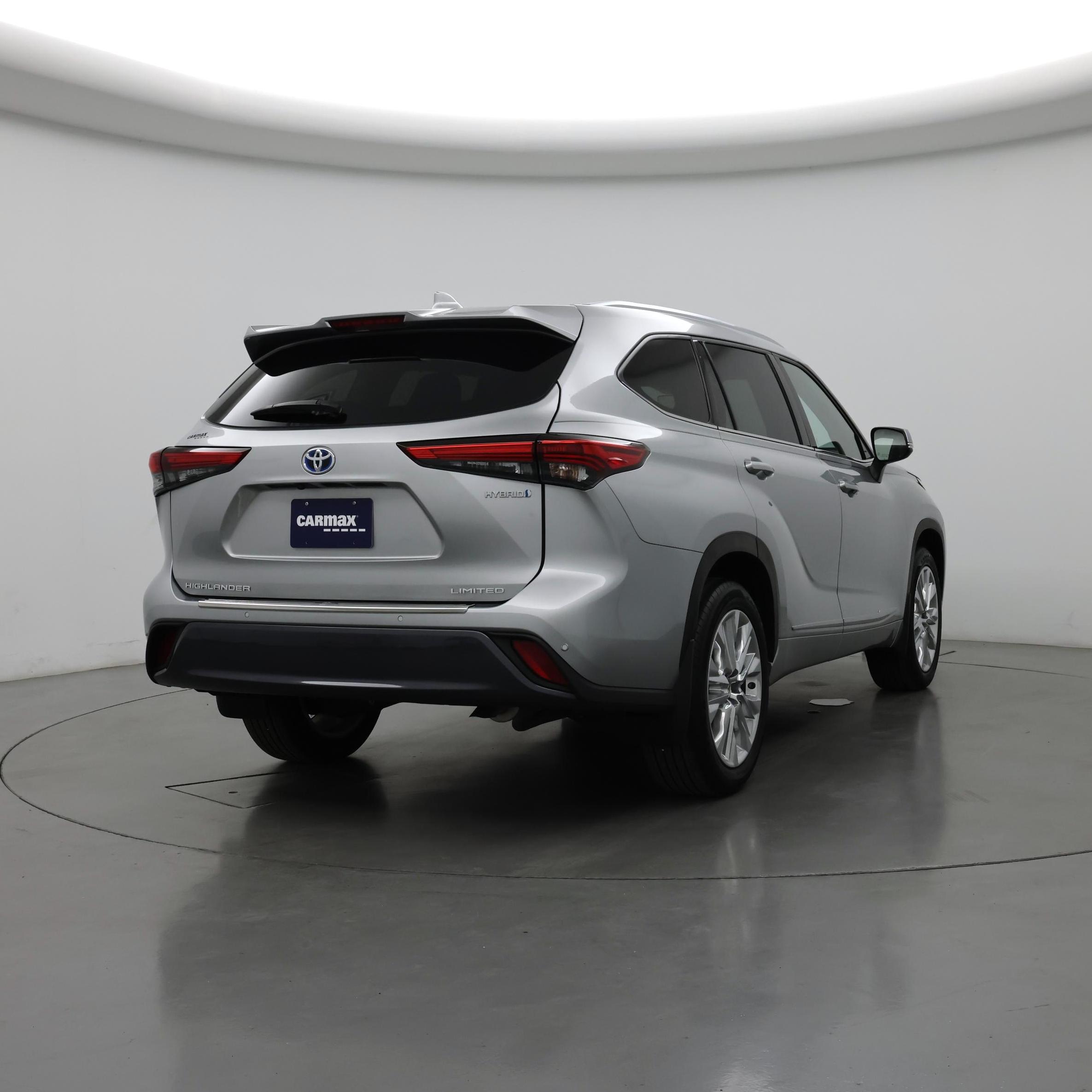 Thumbnail: 2023 Toyota Highlander - 8