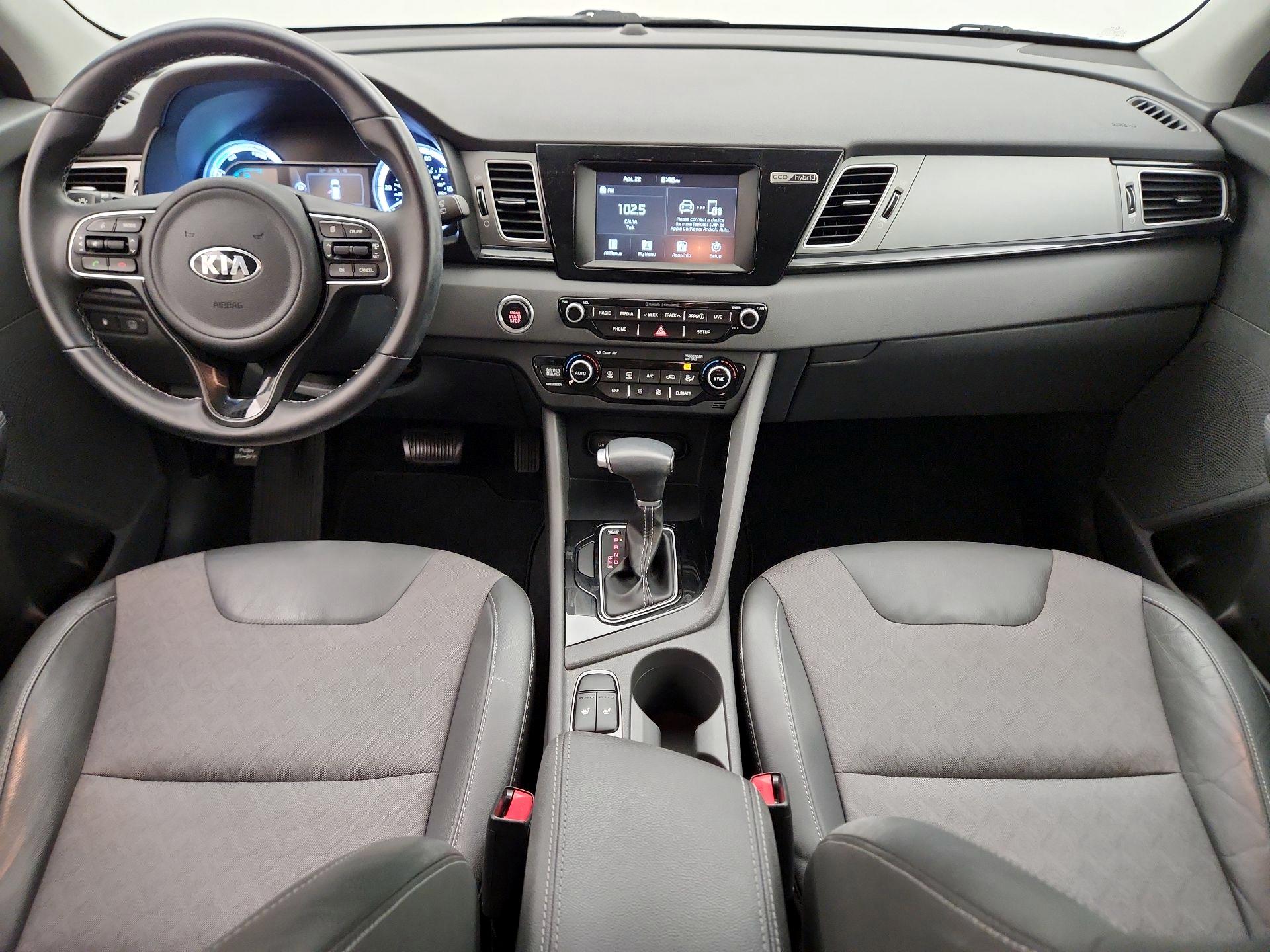 Thumbnail: 2017 Kia Niro - 9