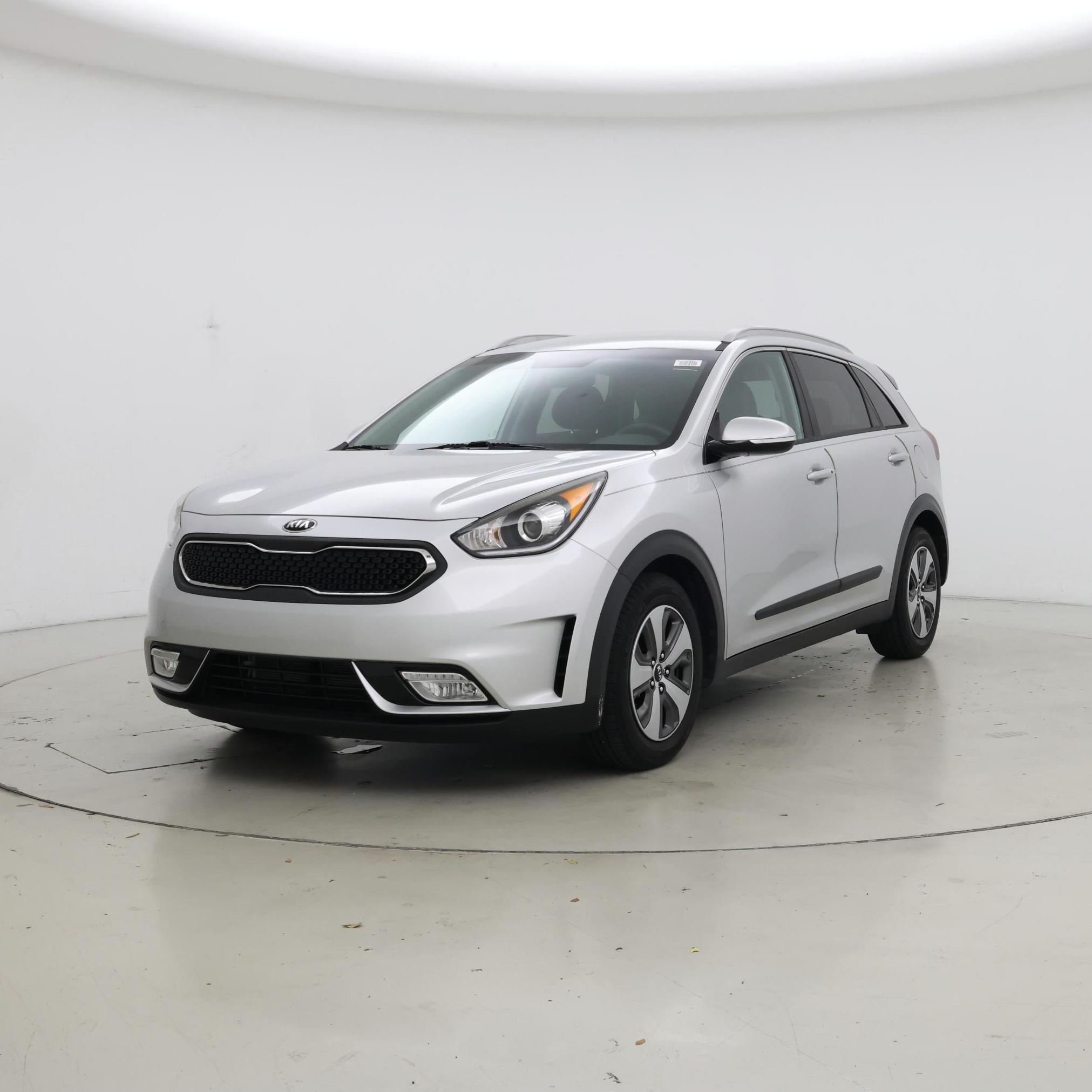 Thumbnail: 2017 Kia Niro - 4