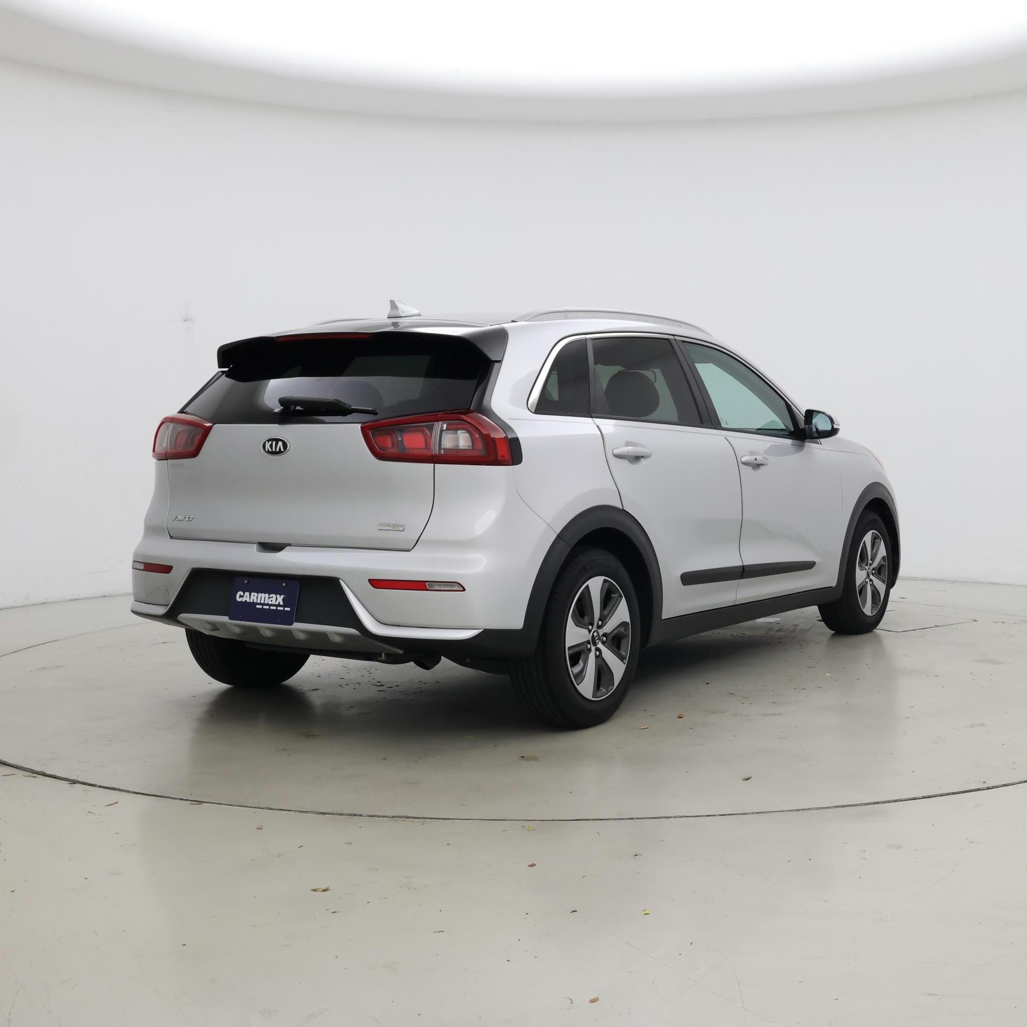 Thumbnail: 2017 Kia Niro - 8