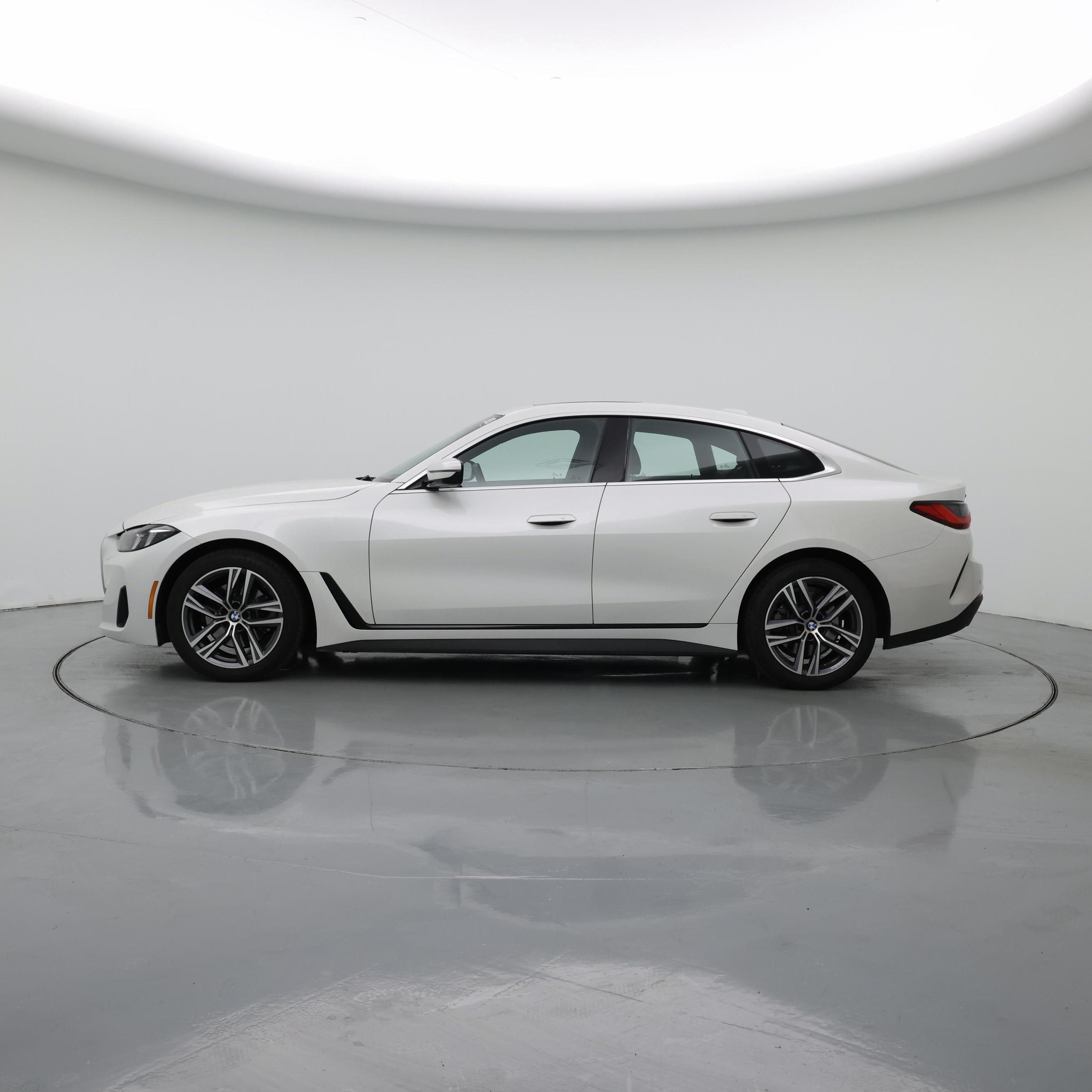 Thumbnail: 2025 BMW 4 Series - 3