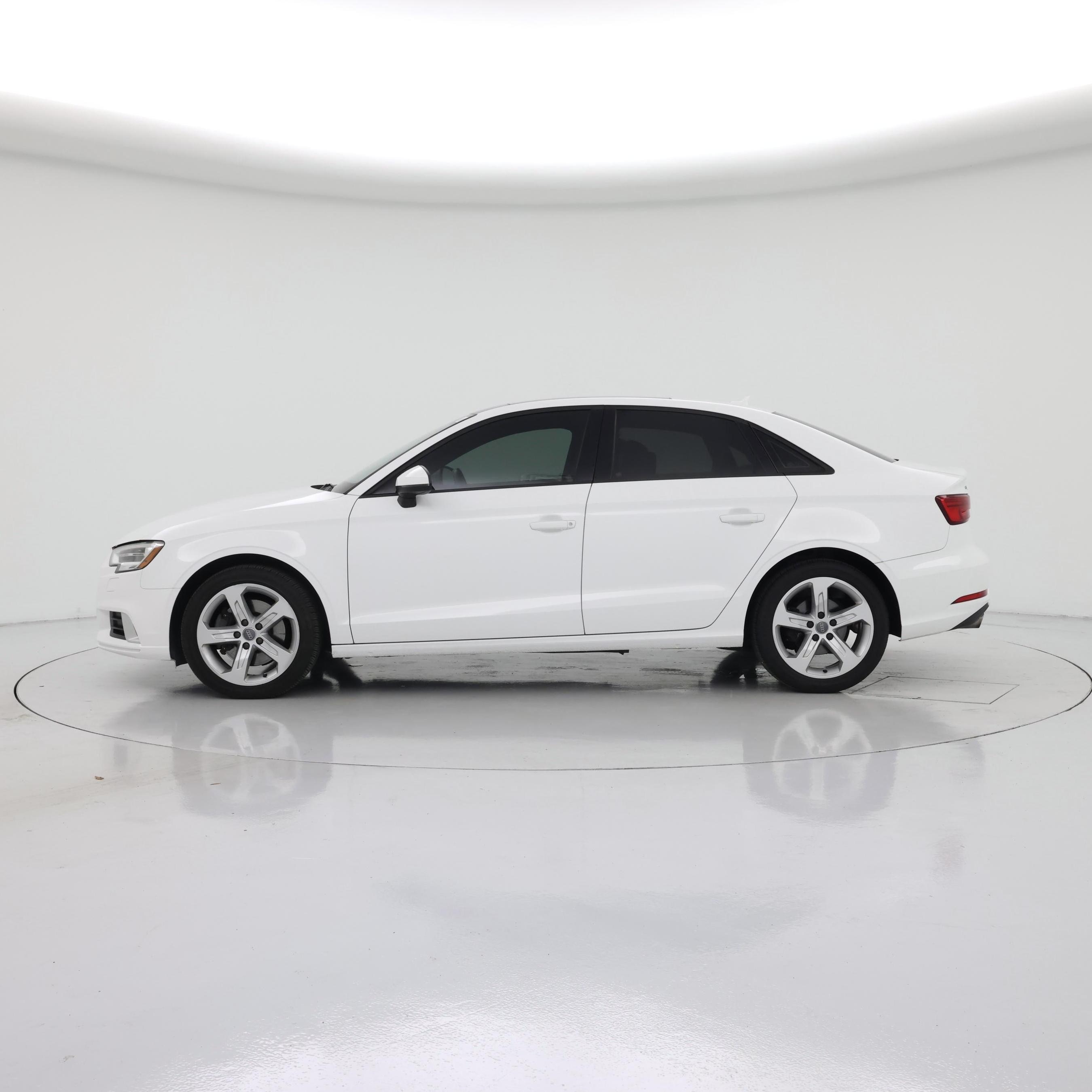 Thumbnail: 2018 Audi A3 - 3