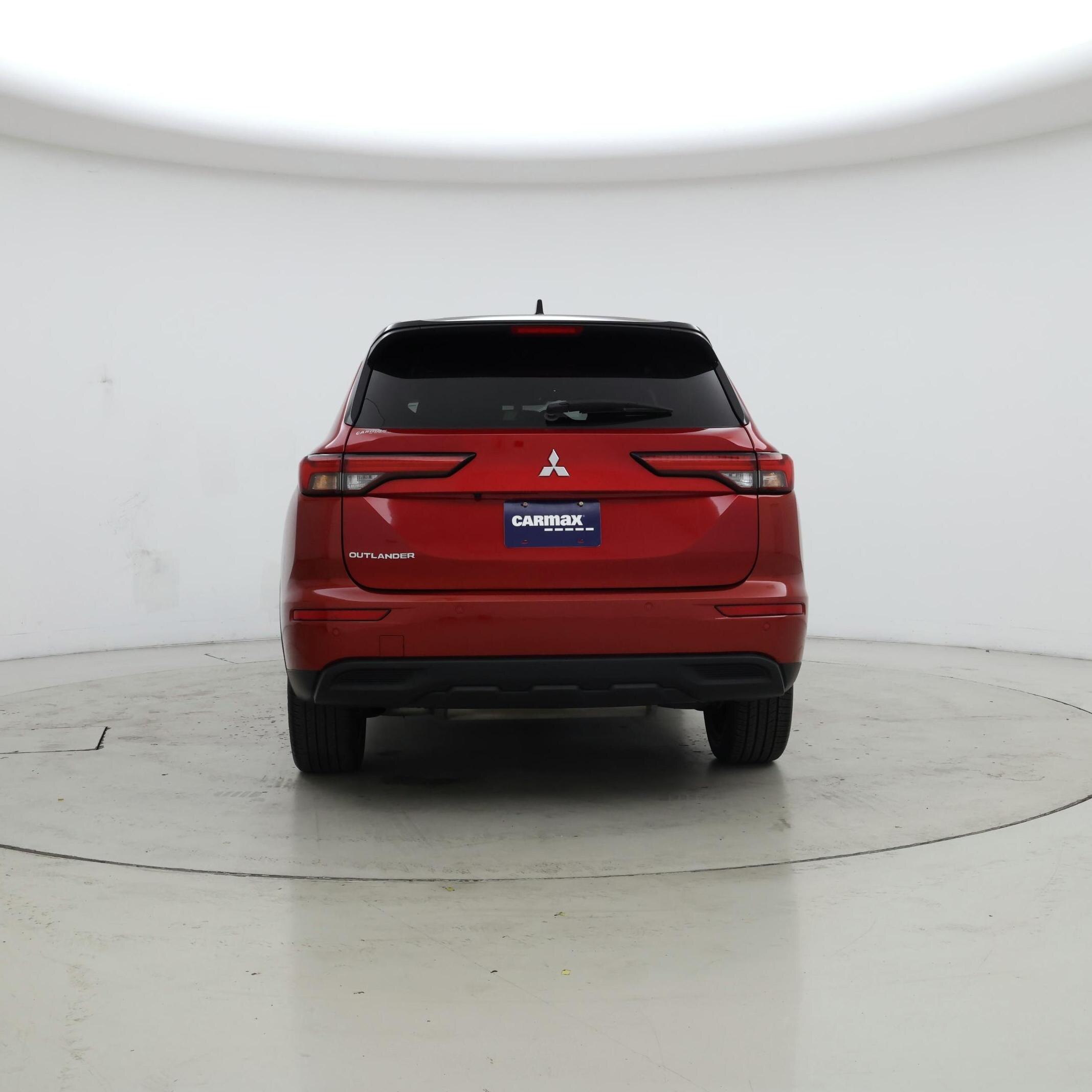 Thumbnail: 2023 Mitsubishi Outlander - 6