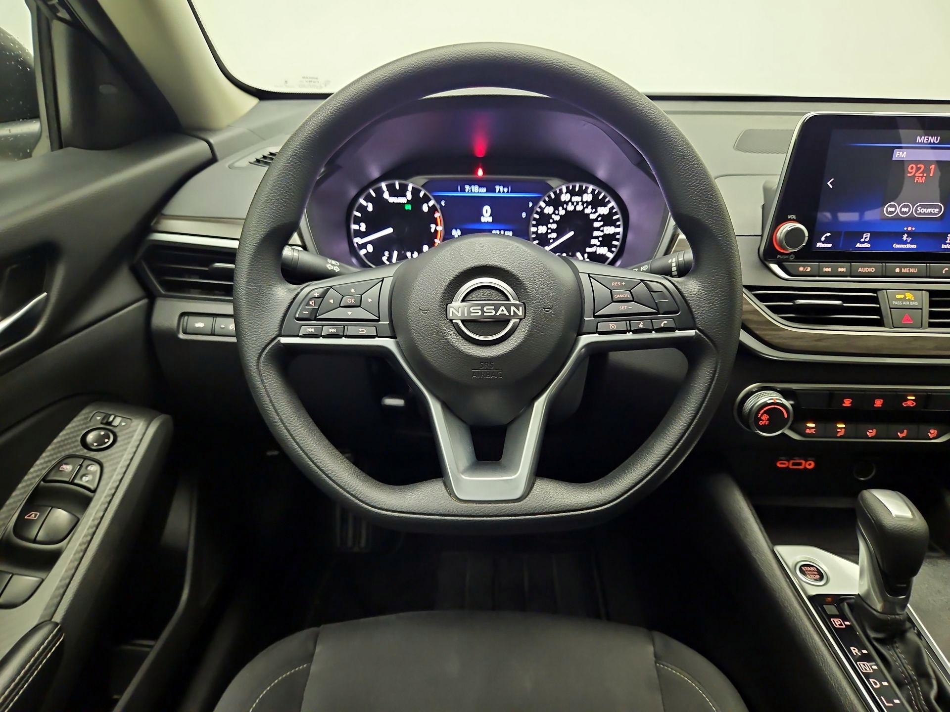 Thumbnail: 2025 Nissan Altima - 10