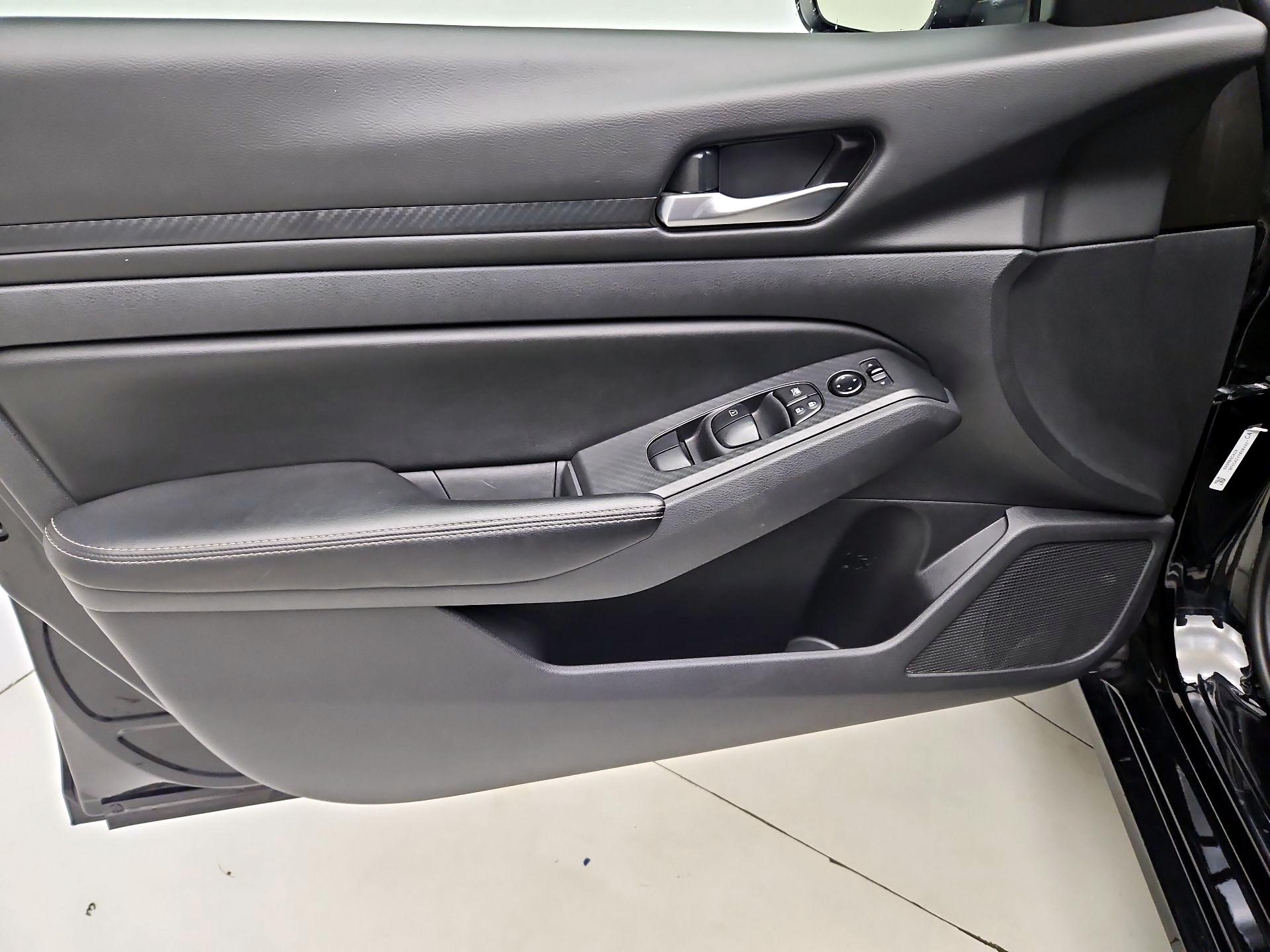 Thumbnail: 2025 Nissan Altima - 12