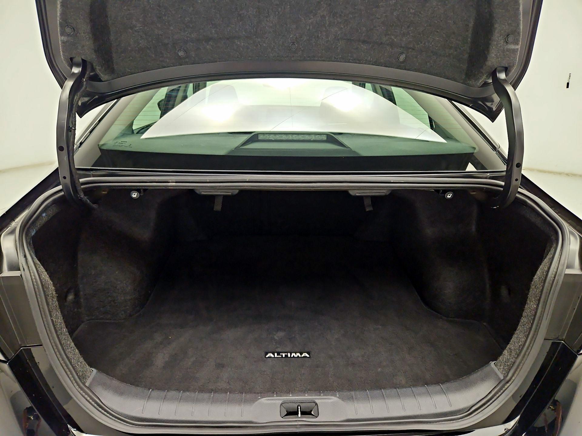 Thumbnail: 2025 Nissan Altima - 20