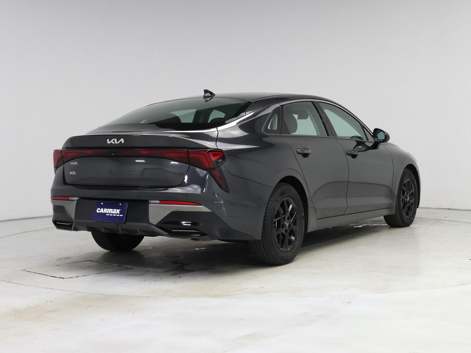 2025 Kia K5 LXS - Photo 9