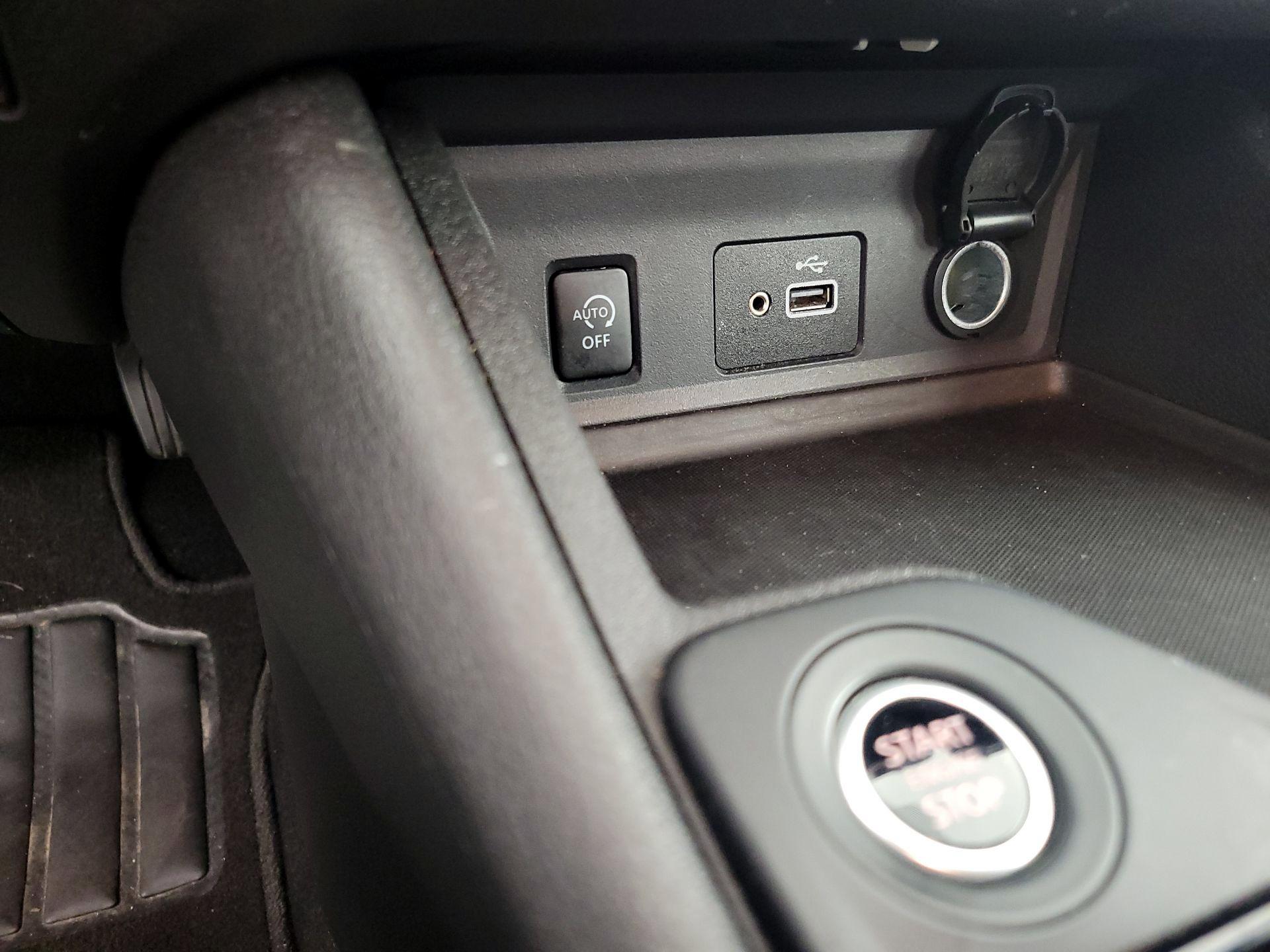 Thumbnail: 2025 Nissan Sentra - 18