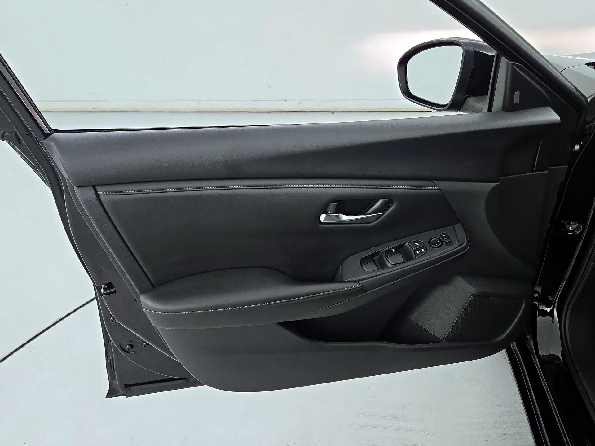 Thumbnail: 2025 Nissan Sentra - 12