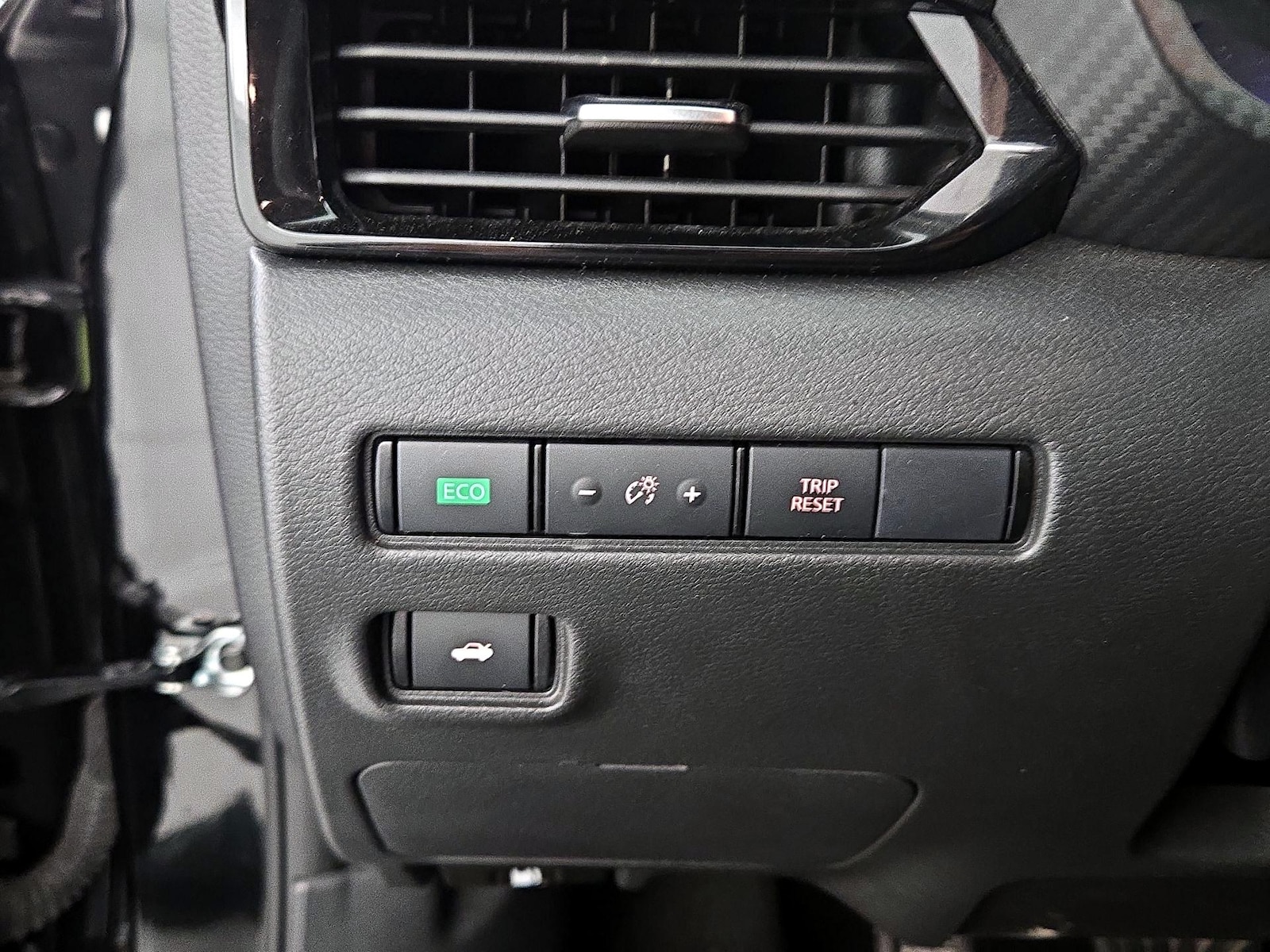 2025 Nissan Sentra SV - Photo 14