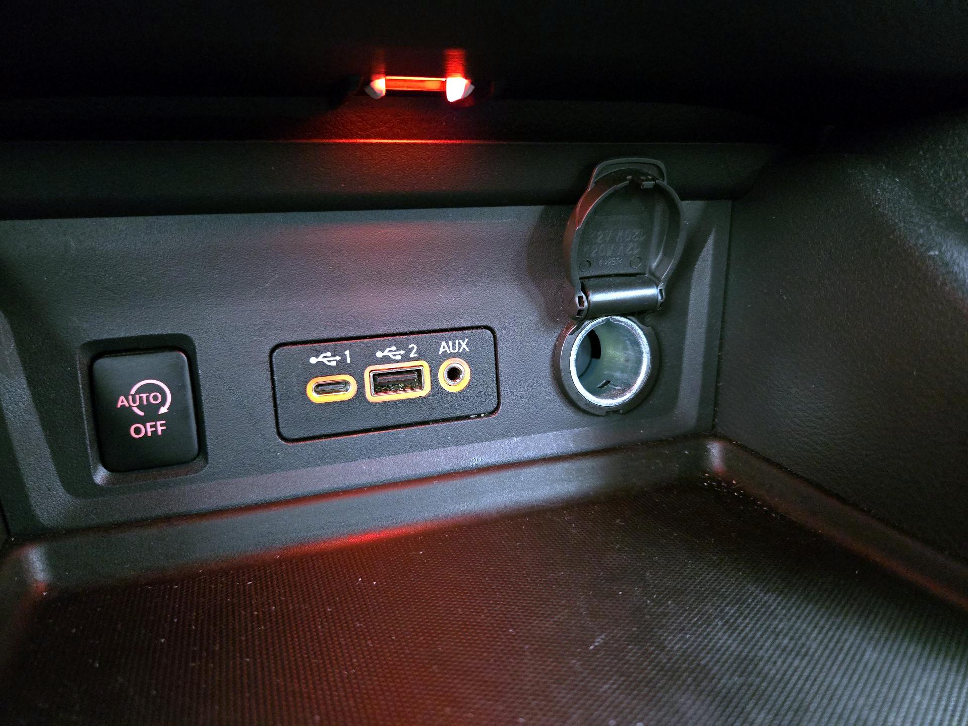 Thumbnail: 2025 Nissan Sentra - 18