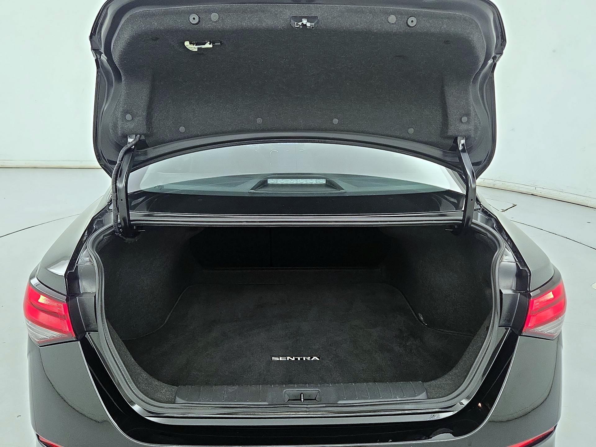 Thumbnail: 2025 Nissan Sentra - 20