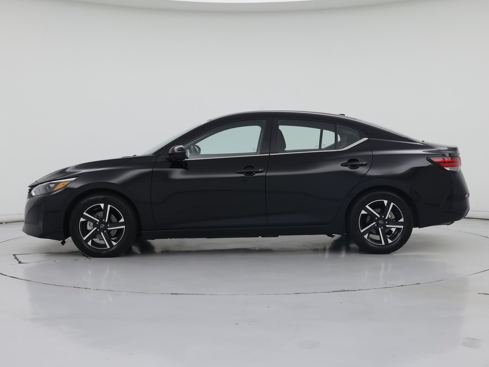 2025 Nissan Sentra SV - Photo 4