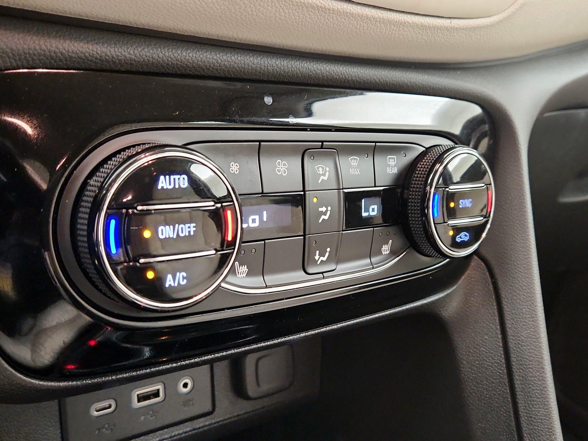 Thumbnail: 2023 Buick Encore GX - 17