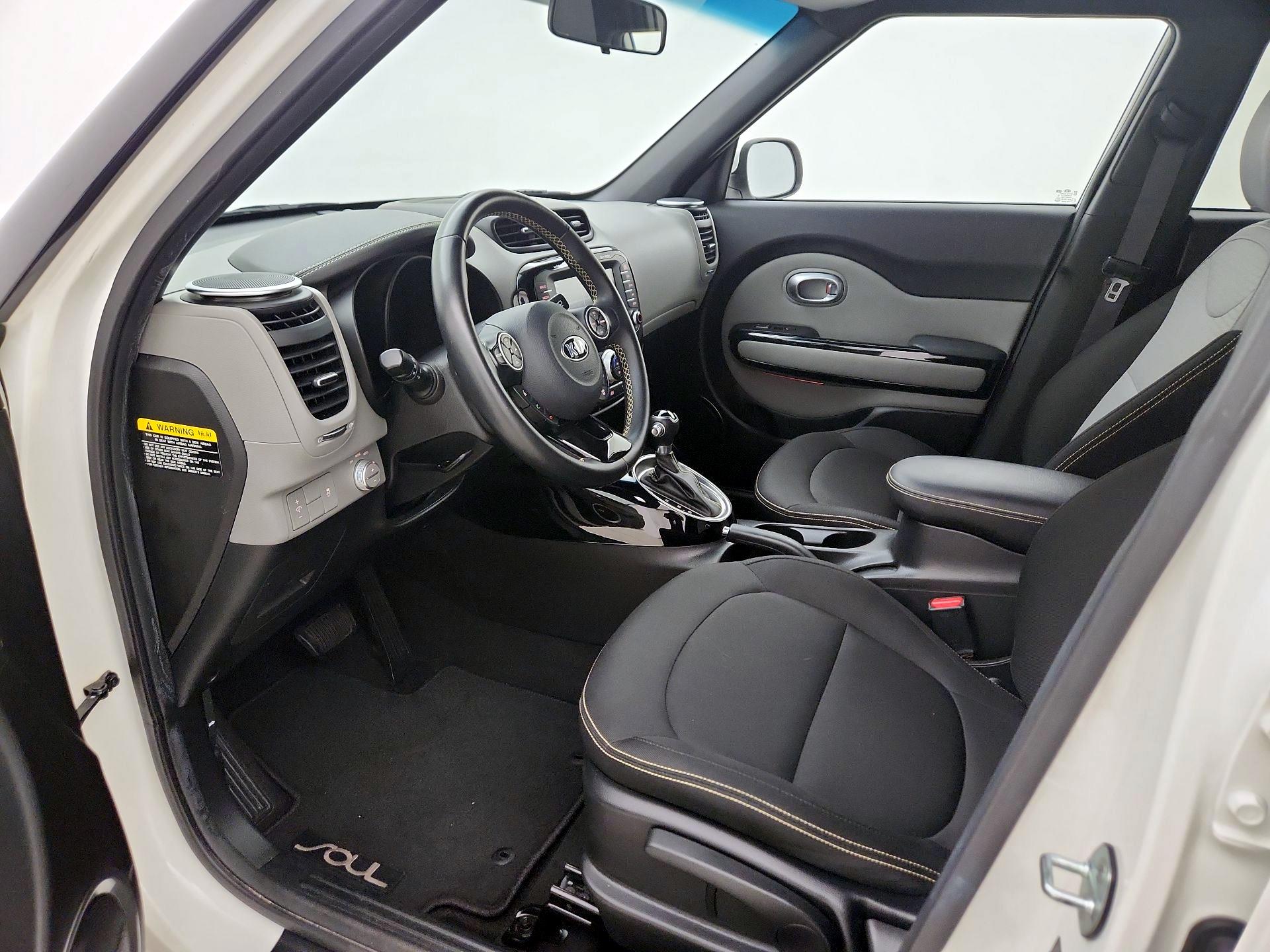 Thumbnail: 2016 Kia Soul - 11