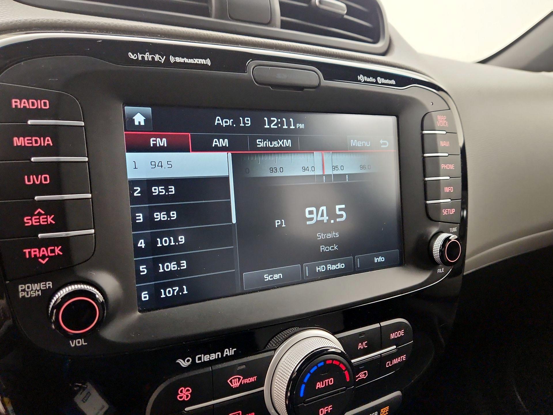 Thumbnail: 2016 Kia Soul - 16