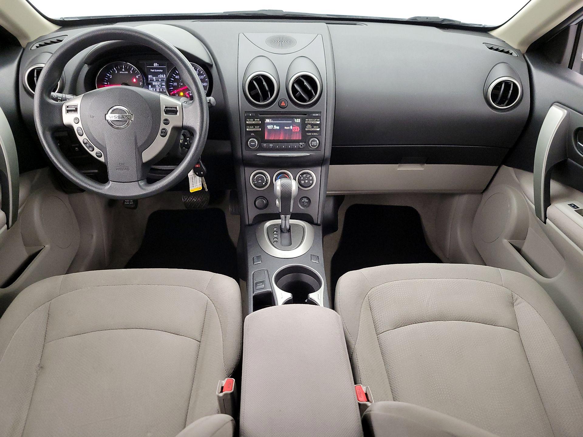 Thumbnail: 2015 Nissan Rogue - 9