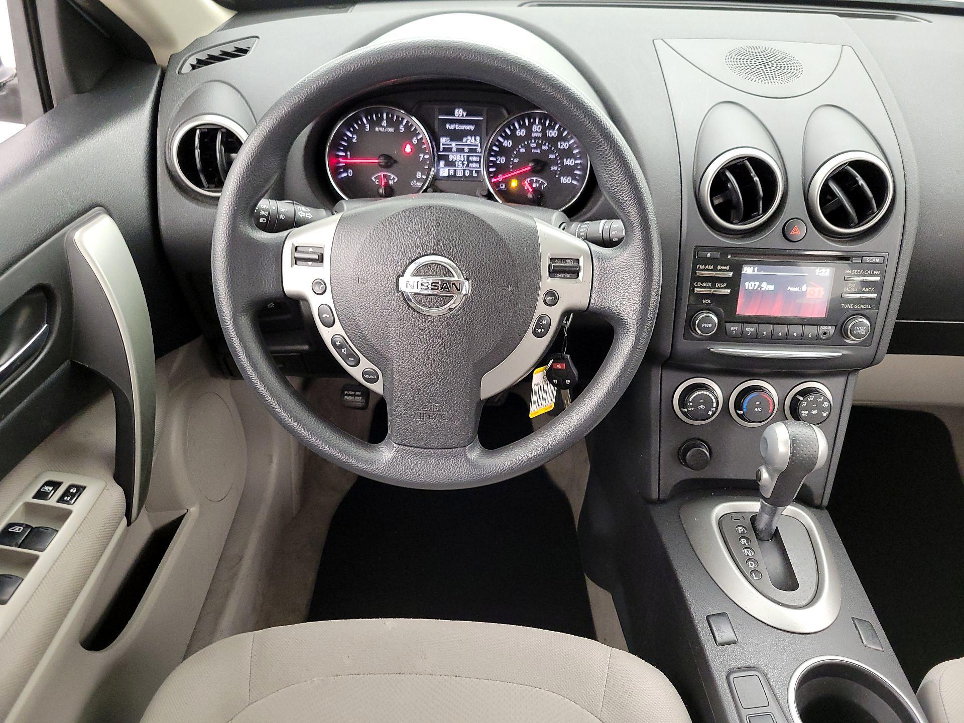 Thumbnail: 2015 Nissan Rogue - 10