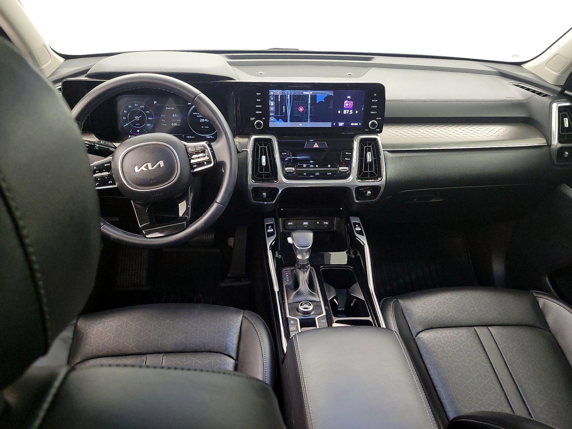 Thumbnail: 2023 Kia Sorento - 9