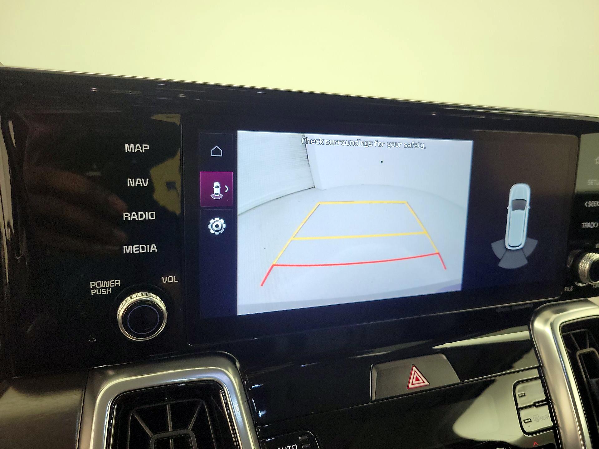 Thumbnail: 2023 Kia Sorento - 15