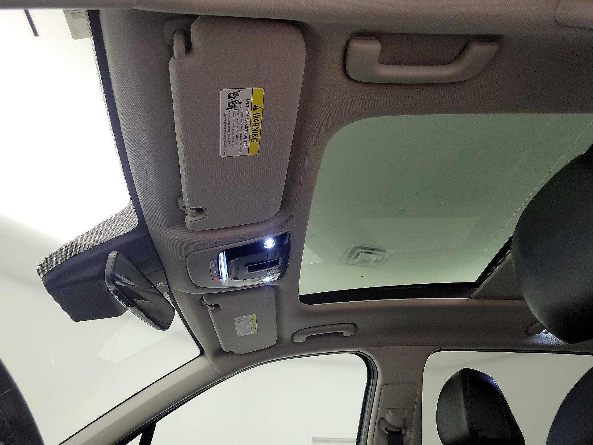 Thumbnail: 2023 Kia Sorento - 20