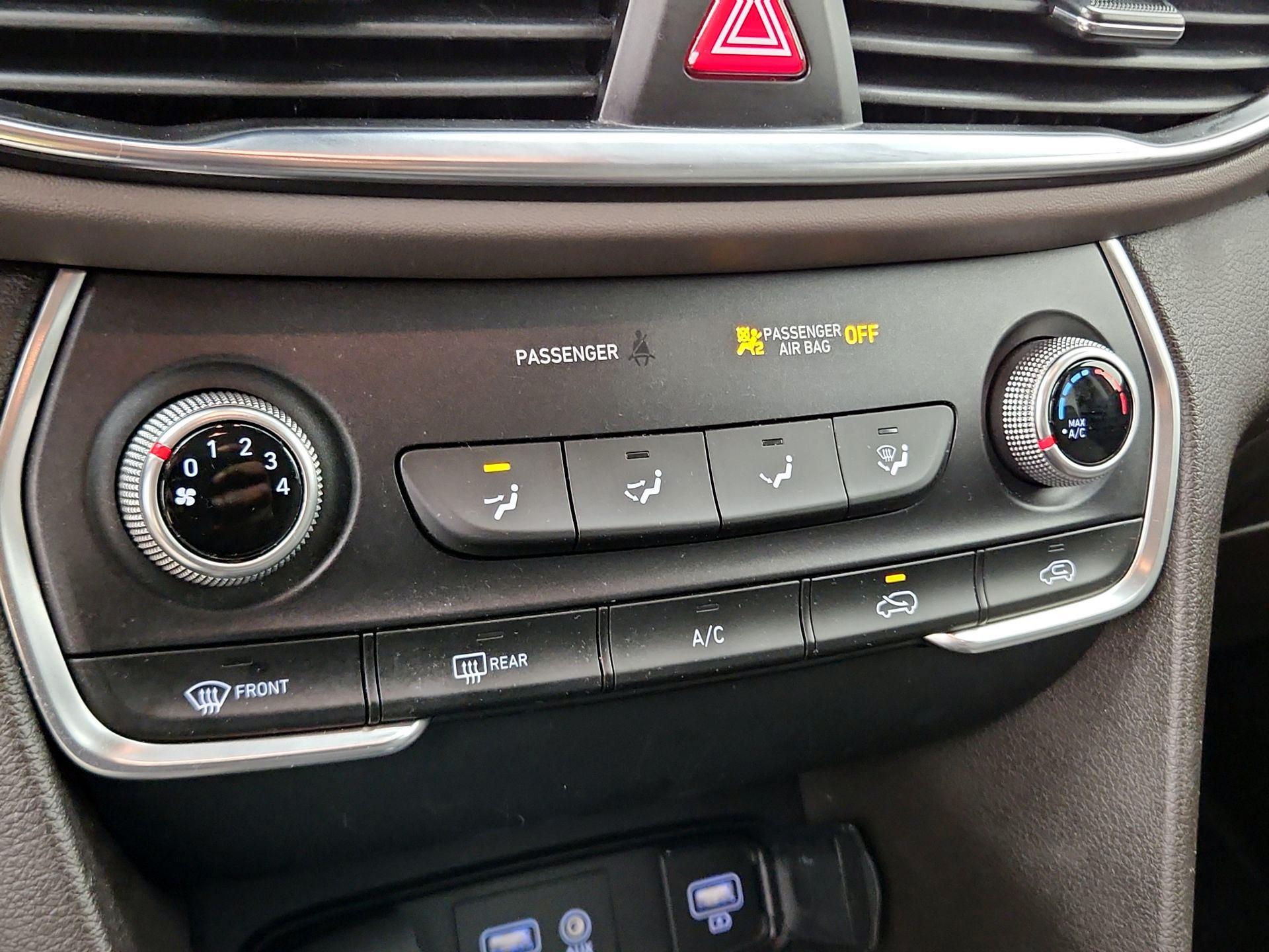 Thumbnail: 2020 Hyundai Santa Fe - 16