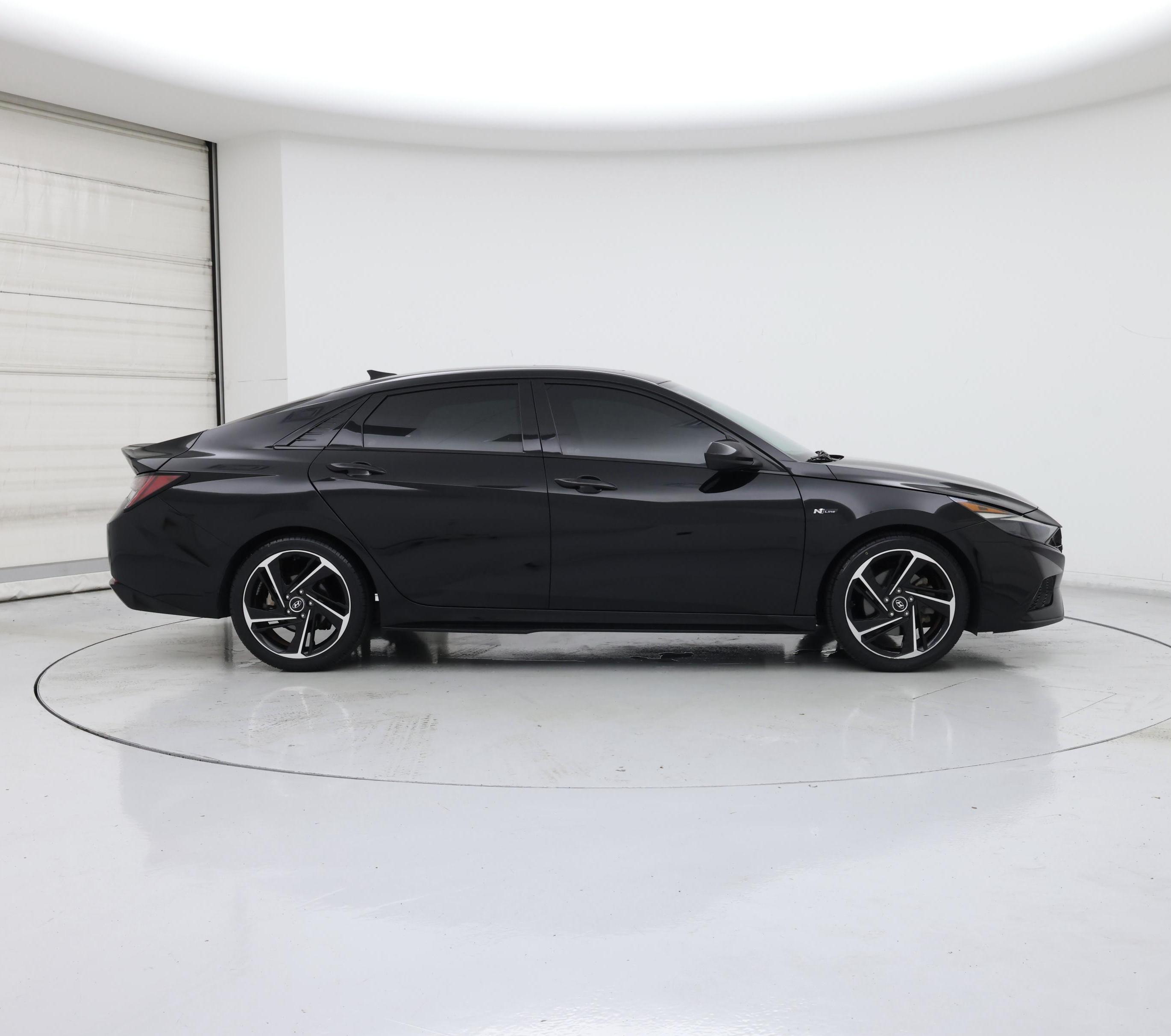 Thumbnail: 2022 Hyundai Elantra - 7