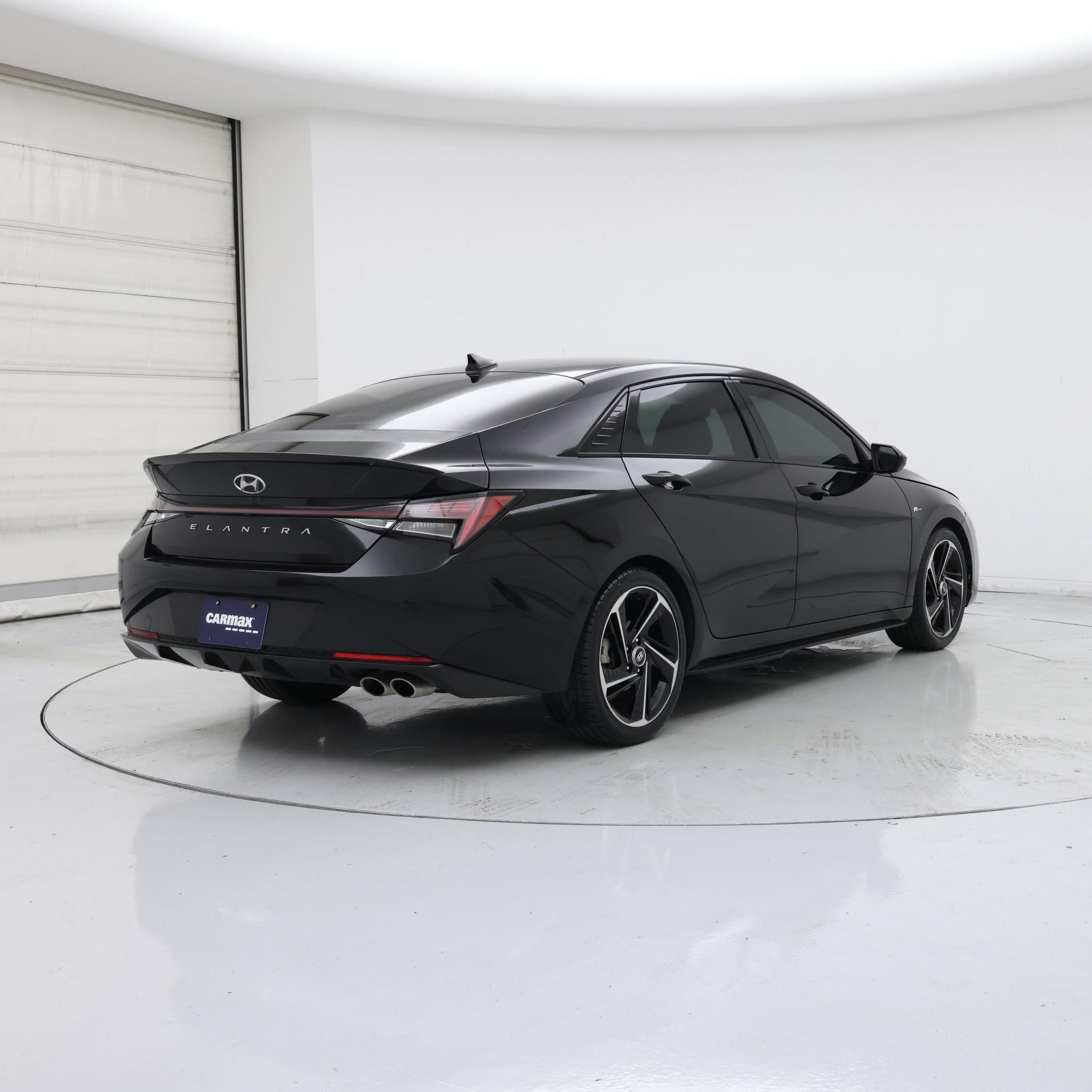 Thumbnail: 2022 Hyundai Elantra - 8