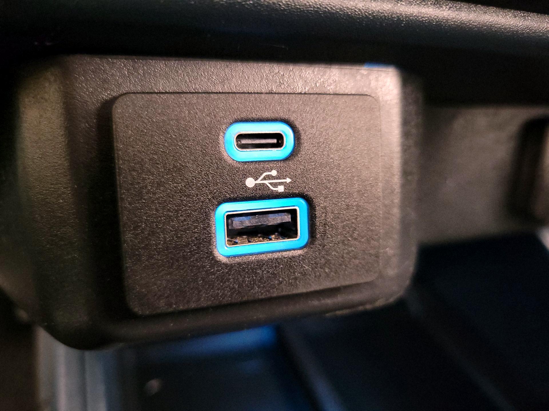 Thumbnail: 2022 Ford Maverick - 18