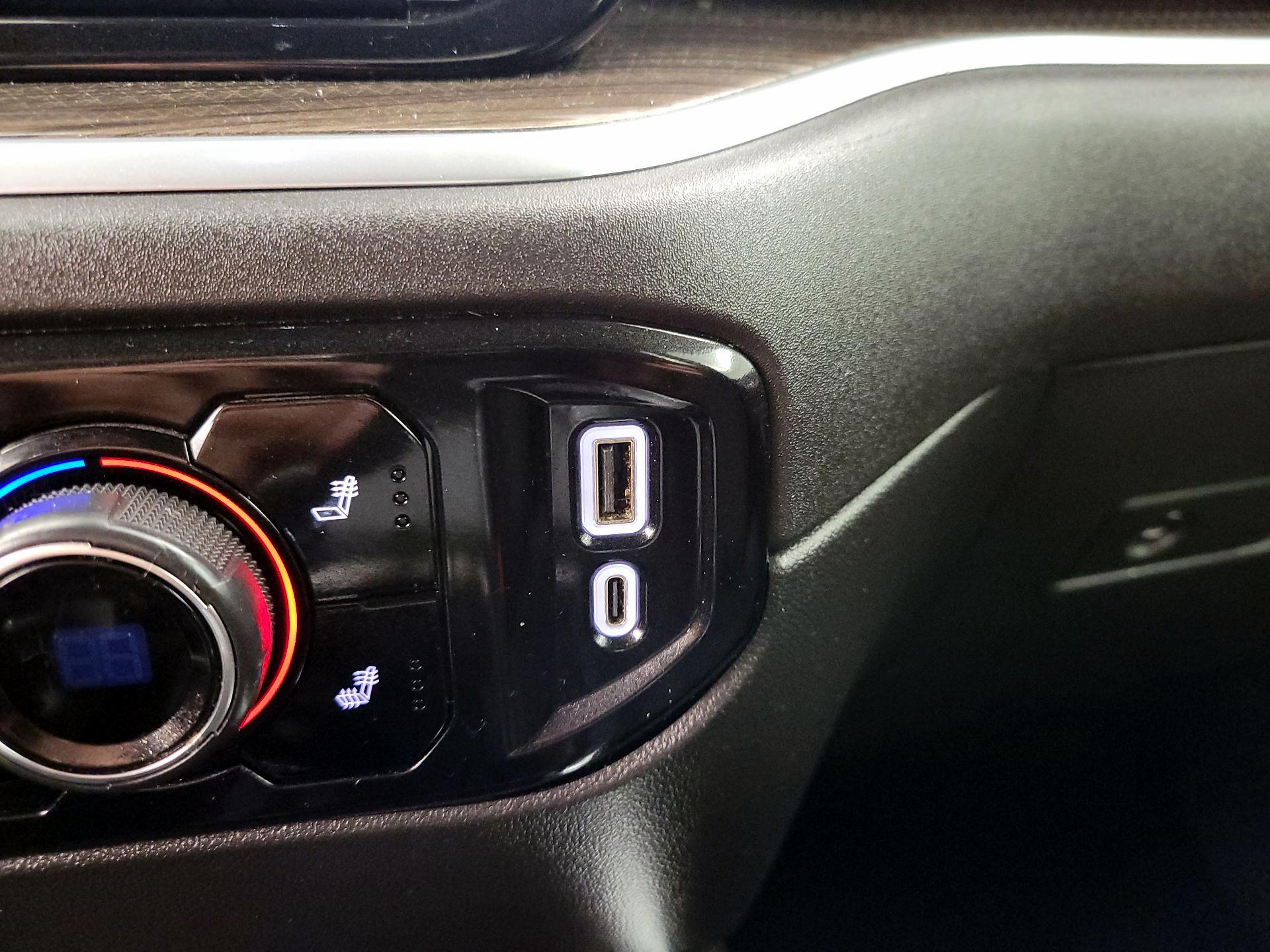 Thumbnail: 2024 Chevrolet Silverado 1500 - 19