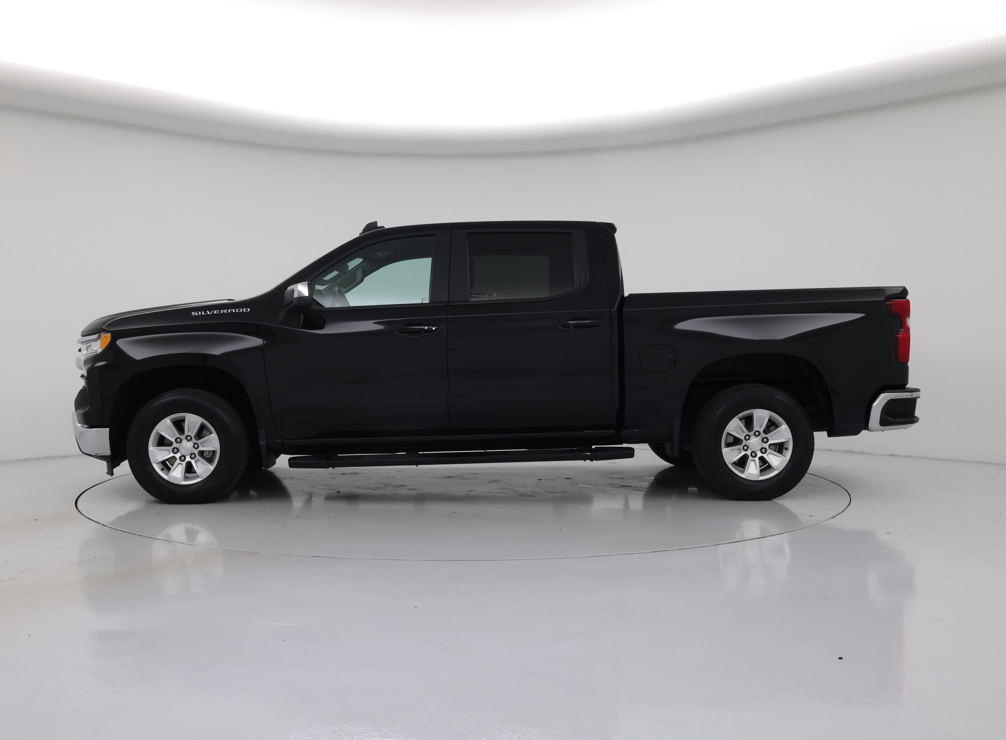 Thumbnail: 2023 Chevrolet Silverado 1500 - 3