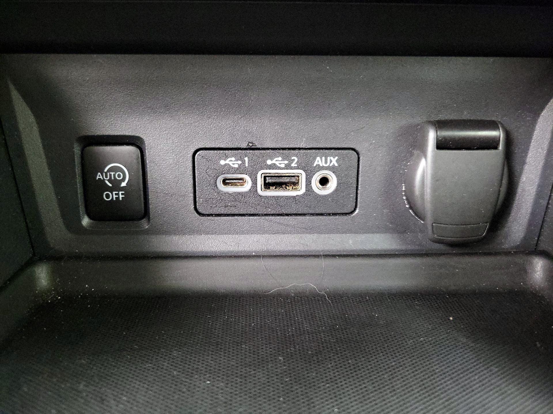 Thumbnail: 2024 Nissan Sentra - 18