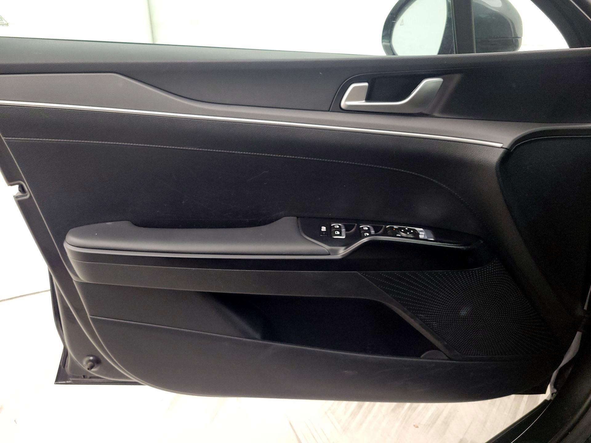 Thumbnail: 2025 Kia K5 - 12